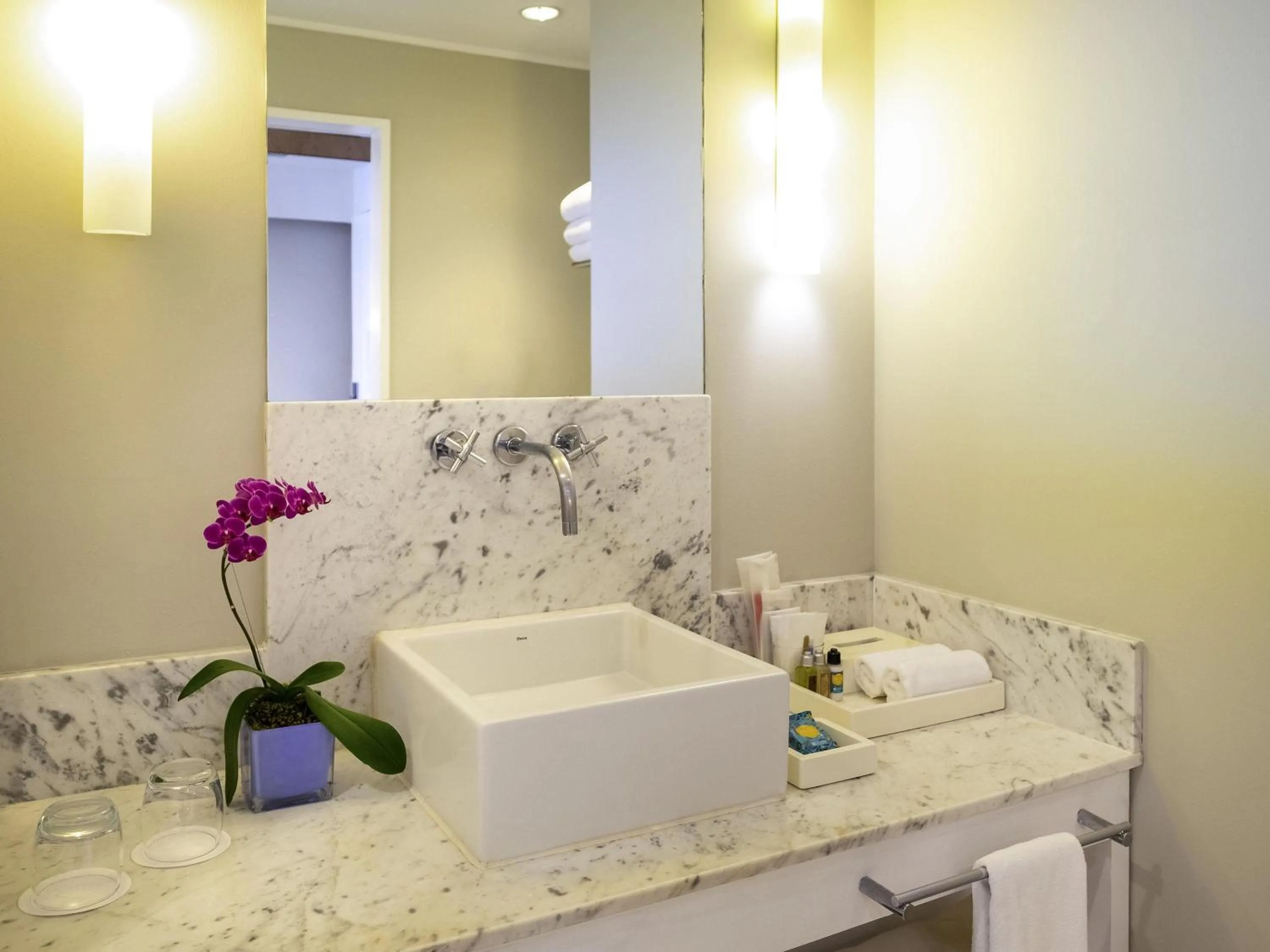 Bedroom in Hotel Jequitimar Guaruja Resort & Spa by Accor - Ex Sofitel