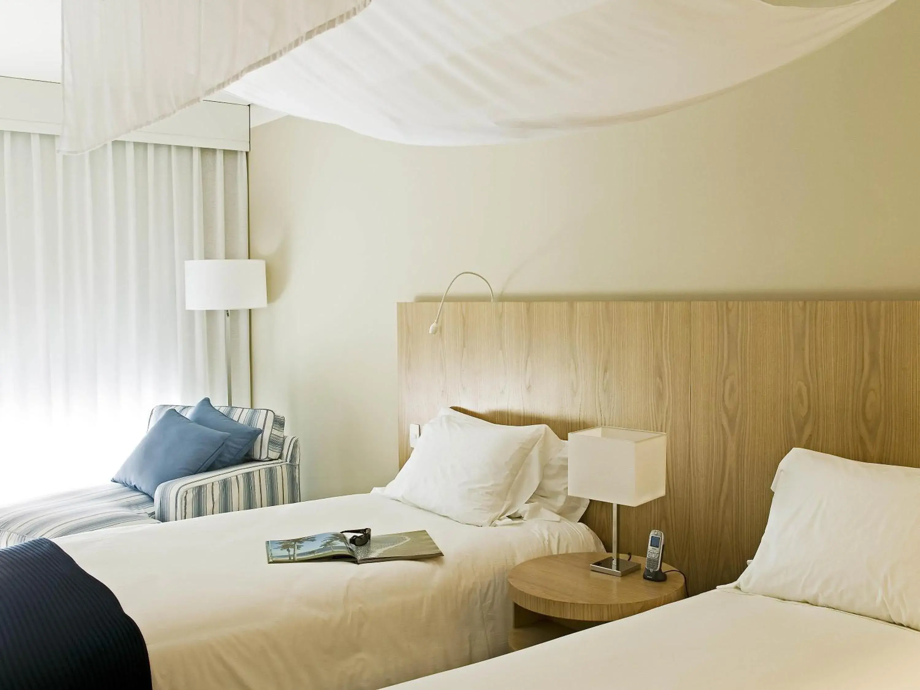 Bedroom, Bed in Hotel Jequitimar Guaruja Resort & Spa by Accor - Ex Sofitel Bedroom, Bed in Hotel Jequitimar Guaruja Resort & Spa by Accor - Ex Sofitel