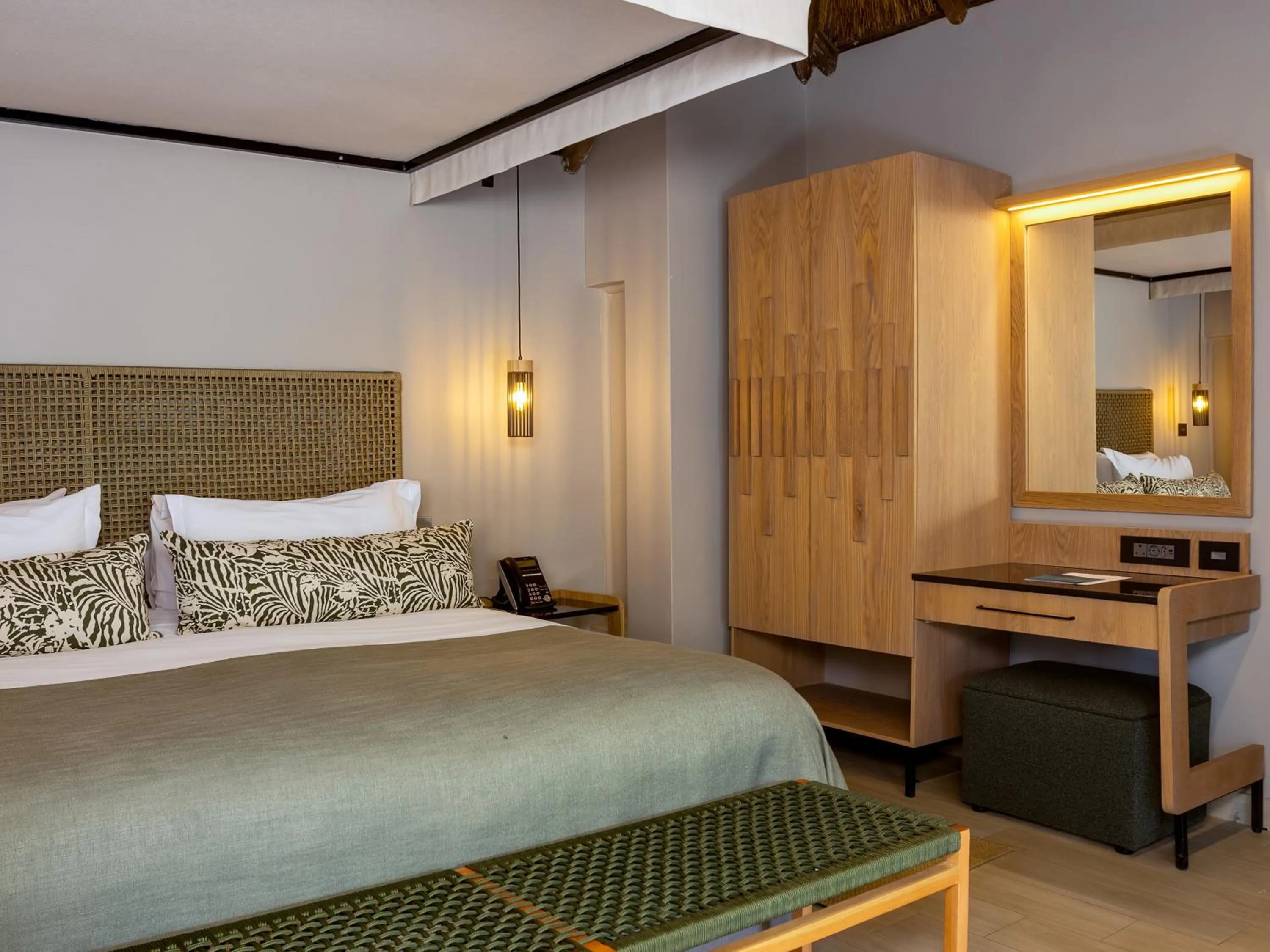 Bed in Ivory Tree Game Lodge