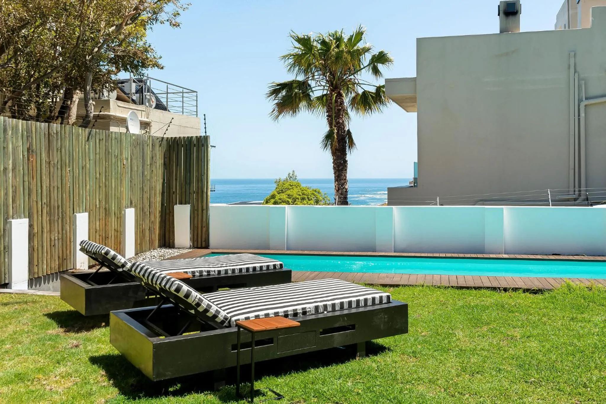 Patio in Neighbourgood 1st Crescent