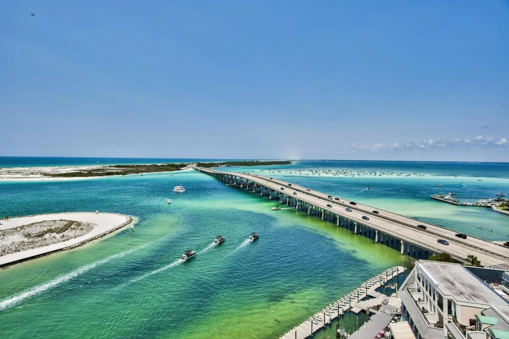 Bright, Corner Unit With Incredible Gulf And Sunset Views!