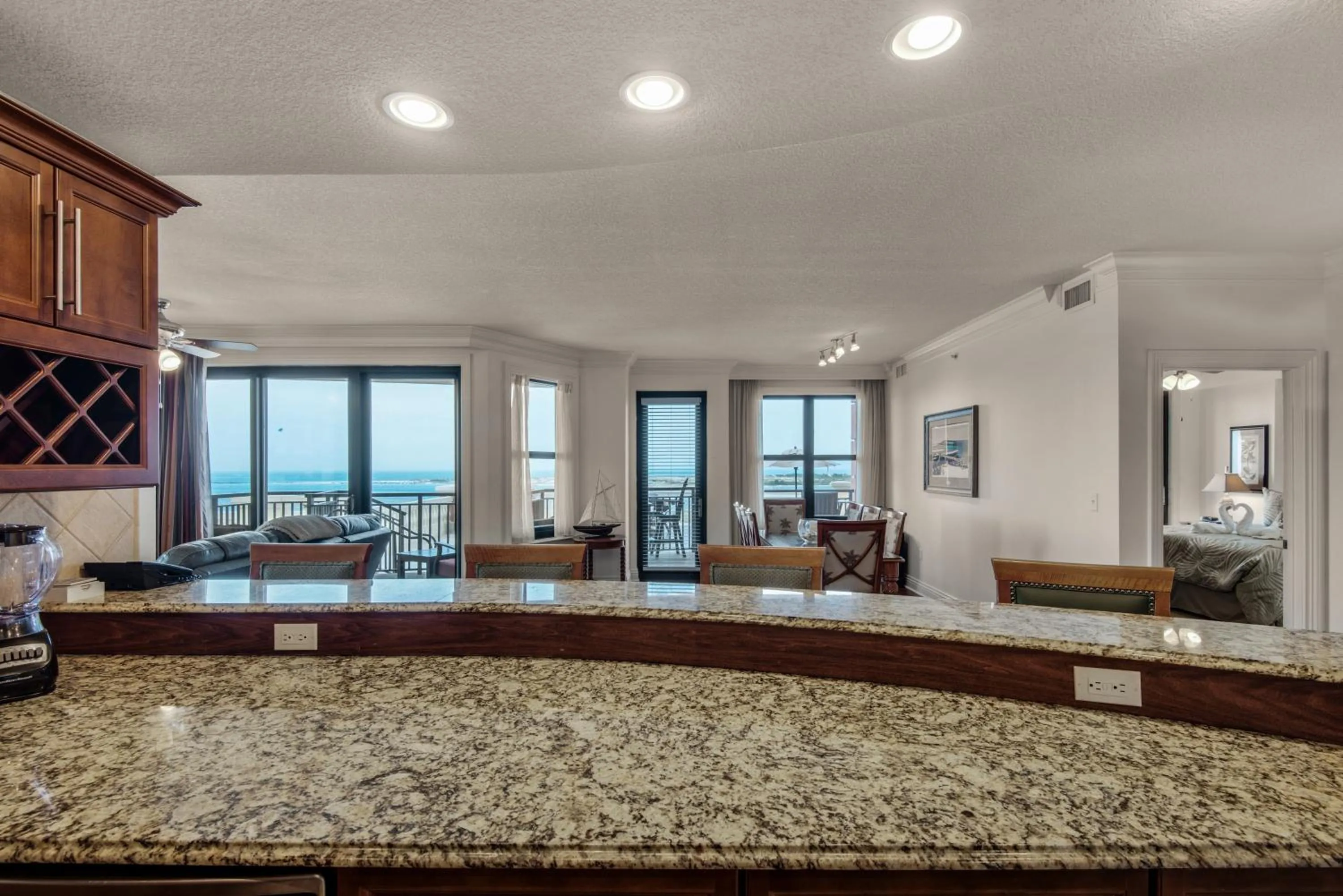 Bright, Corner Unit With Incredible Gulf And Sunset Views!