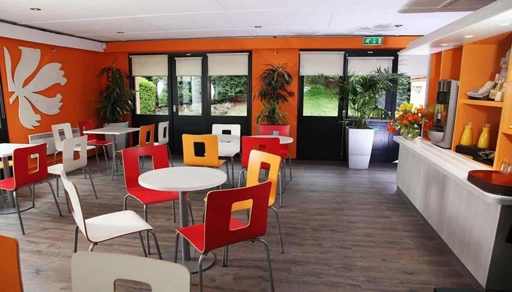 Restaurant/places to eat in The Crossway Hotel, Coventry South, Part of the AG Collection