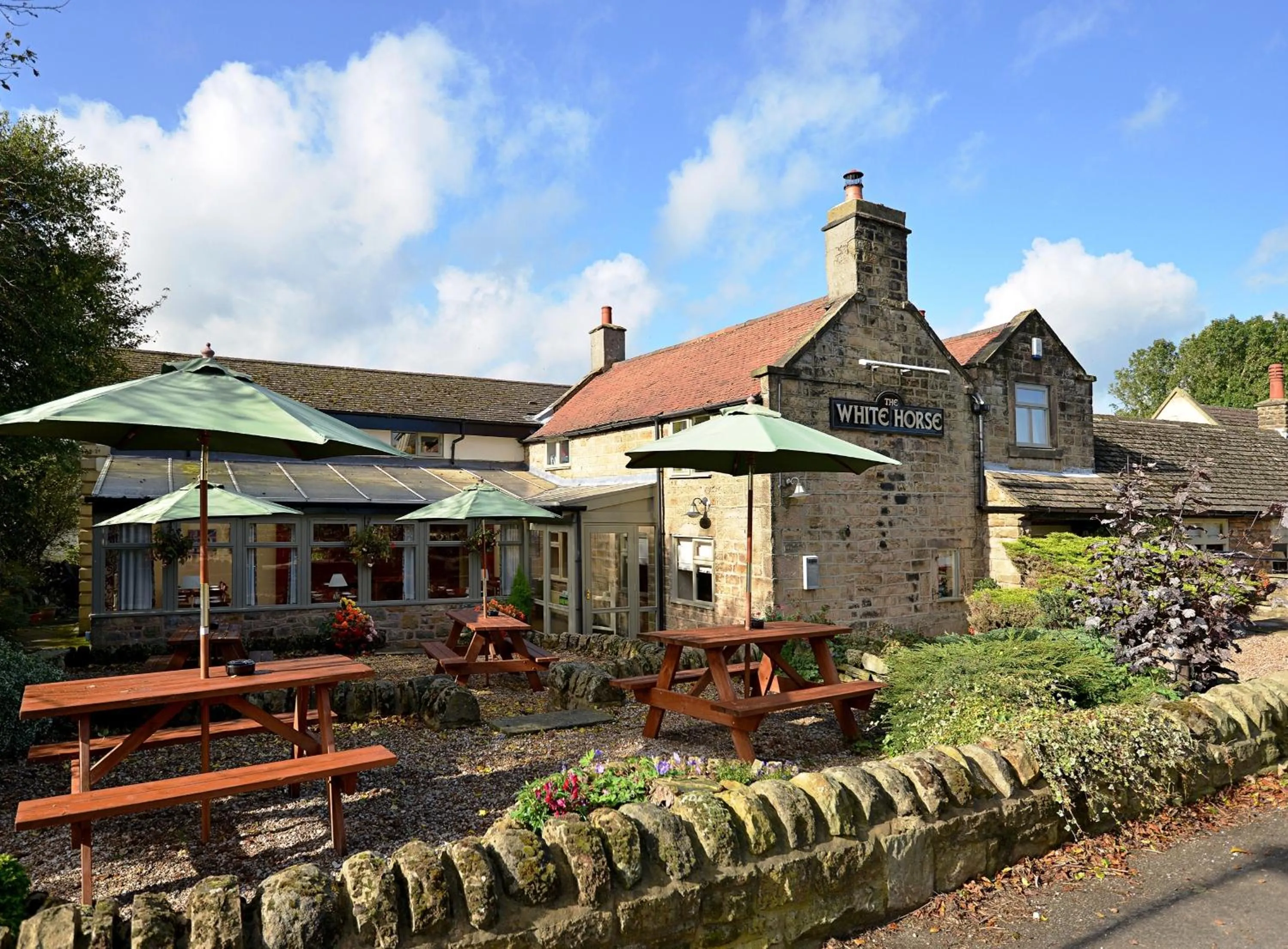 Facade/entrance in The View at the White Horse Woolley Moor