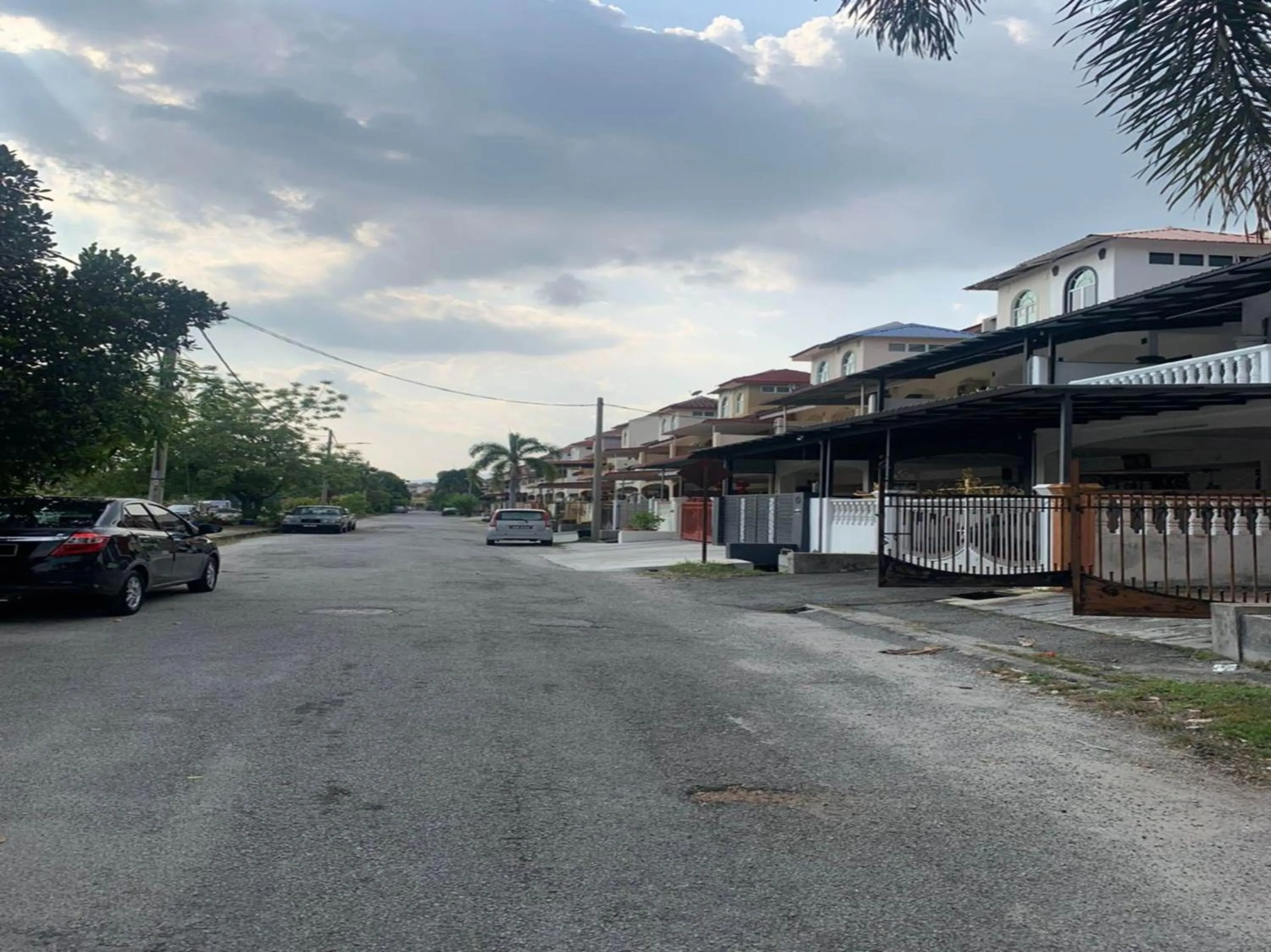 Facade/entrance in Hotel O Family Homestay ( Botani Ipoh)