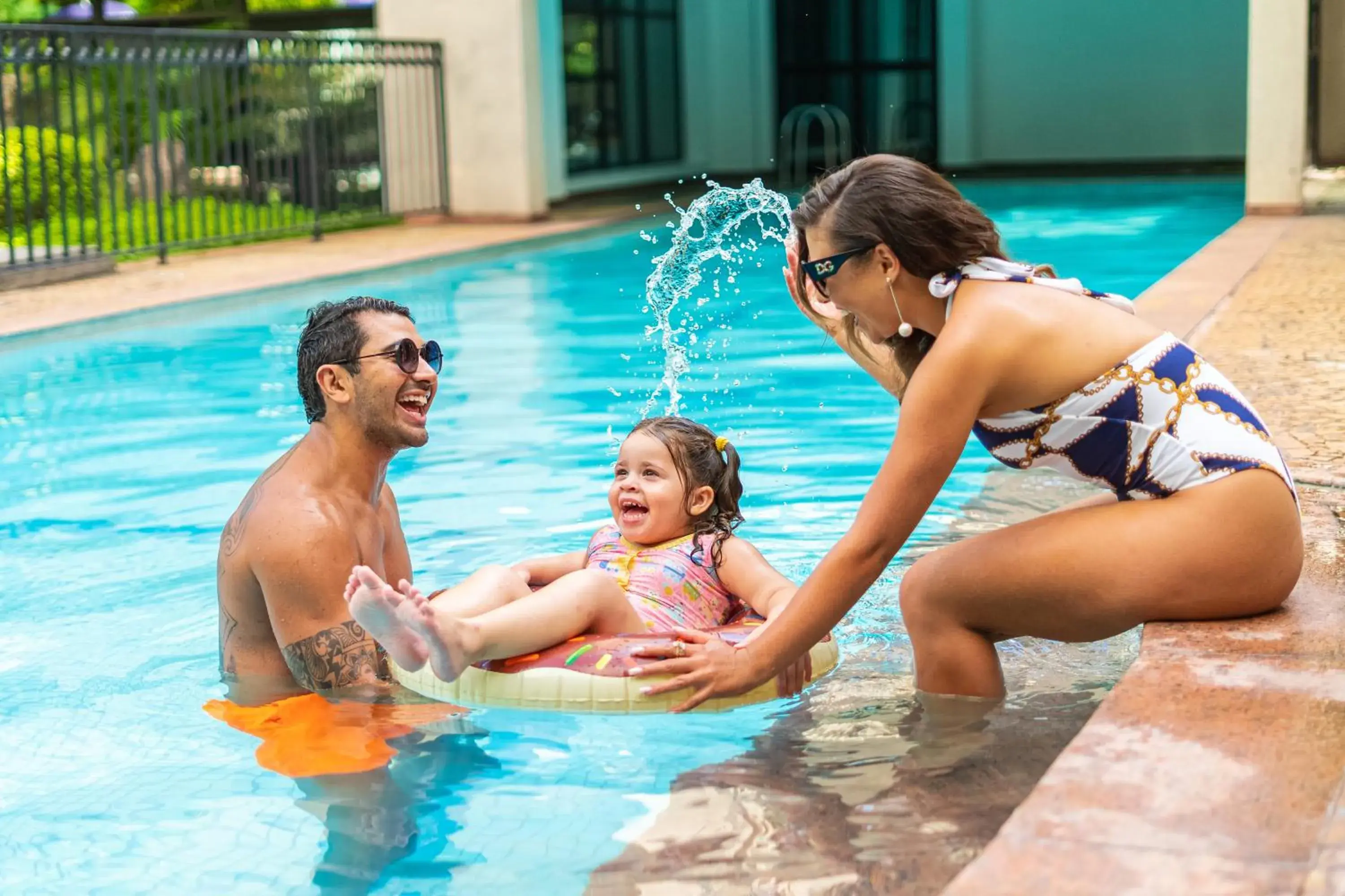 Swimming pool in Mercure São Paulo Ibirapuera Privilege Swimming pool in Mercure São Paulo Ibirapuera Privilege