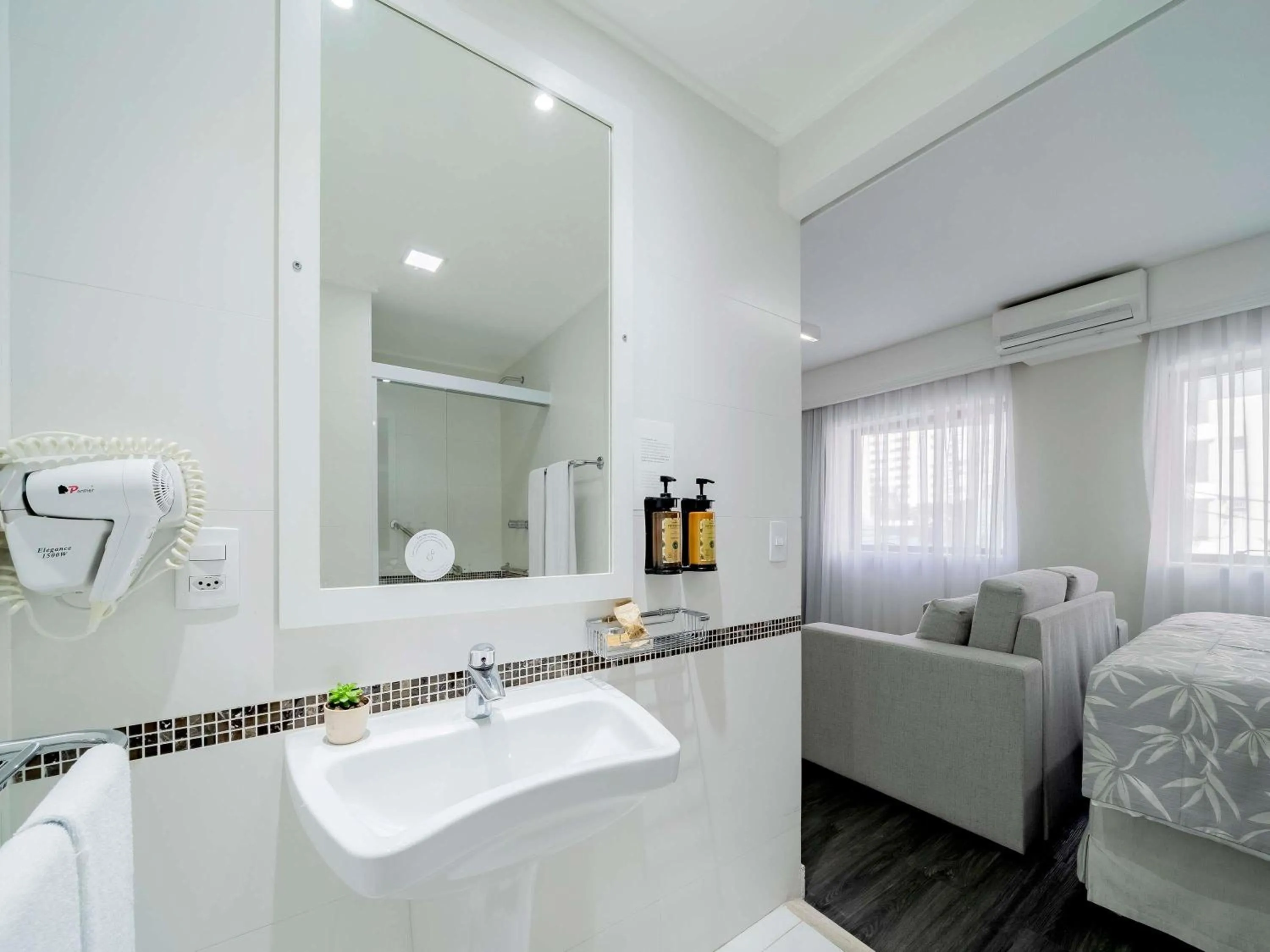 Bedroom in Mercure São Paulo Ibirapuera Privilege