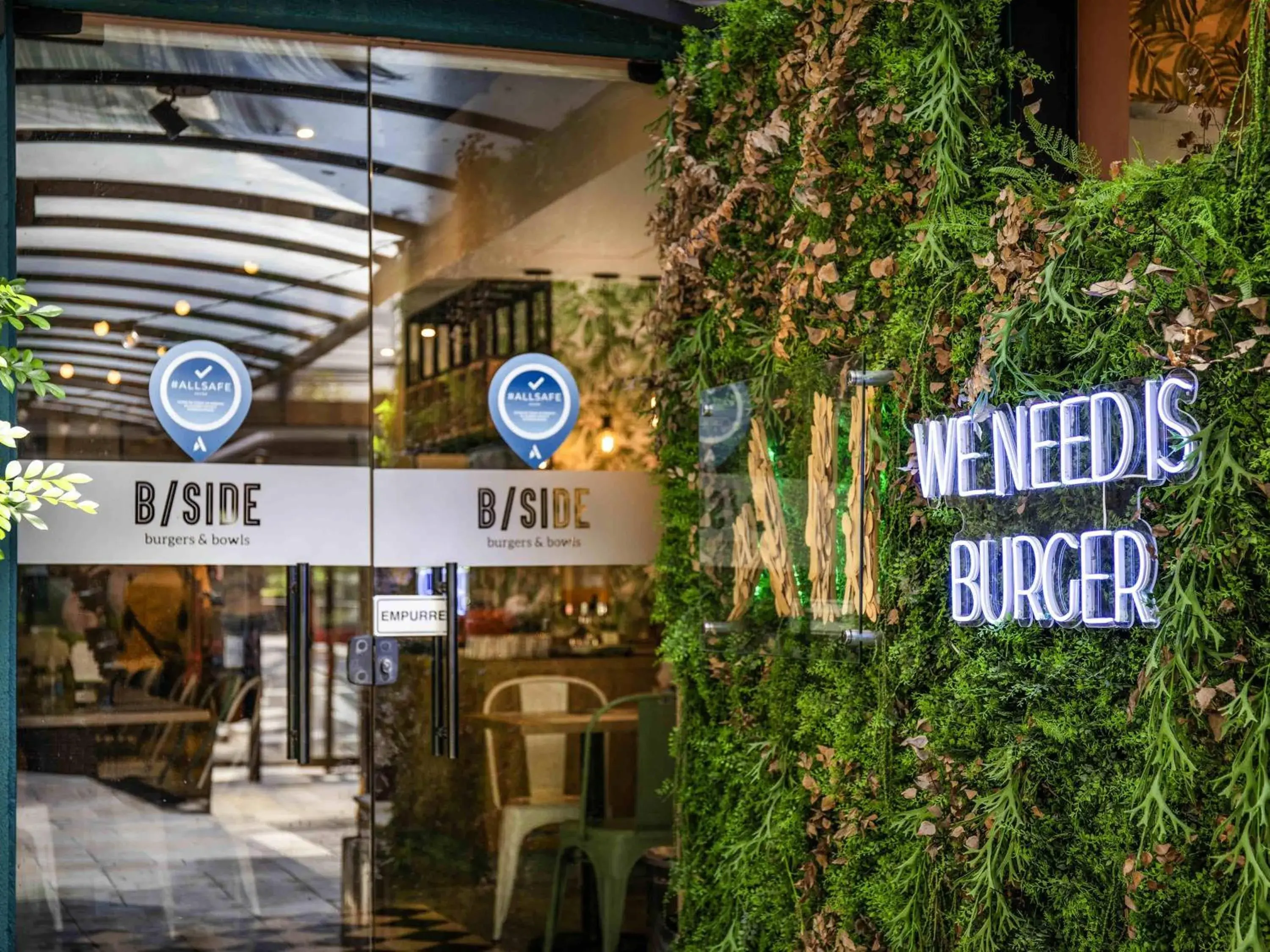 Restaurant/places to eat in Mercure Sao Paulo Berrini Restaurant/places to eat in Mercure Sao Paulo Berrini