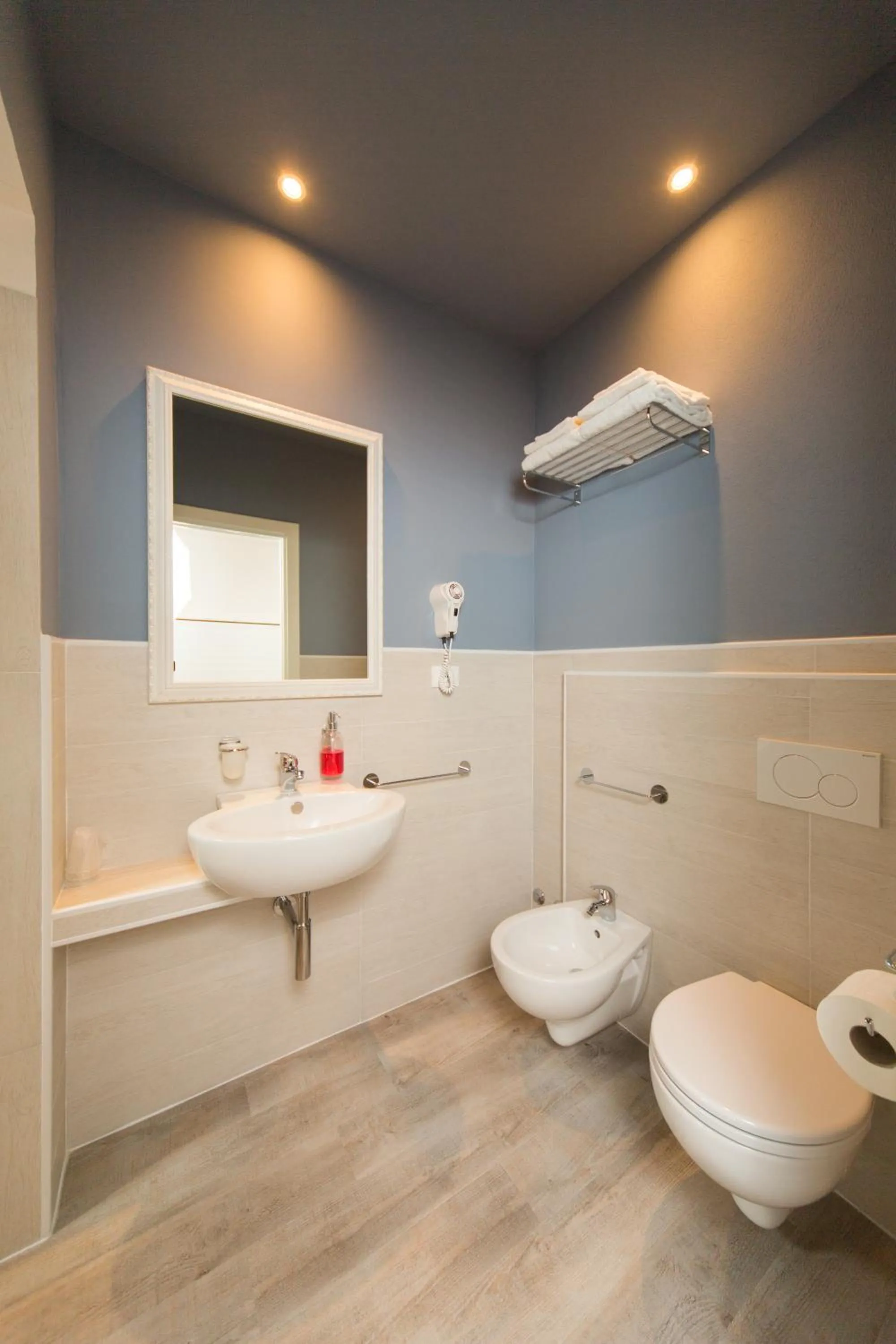 Bathroom in Hotel Trieste