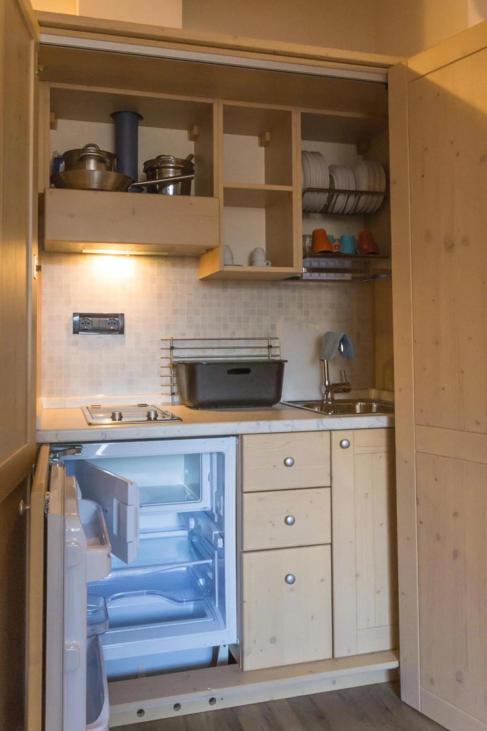 Kitchen or kitchenette in Affittacamere La Ferrata