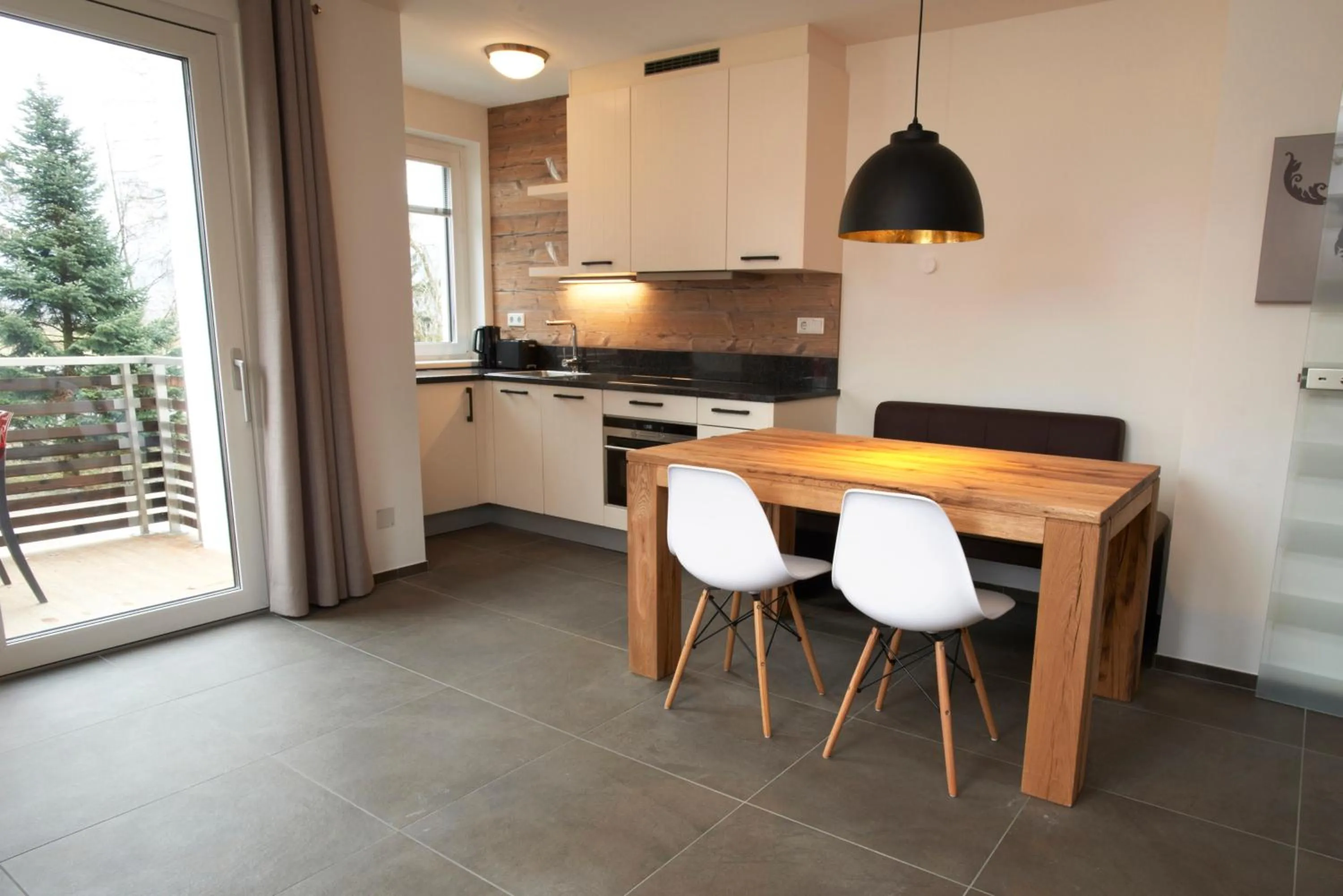 Kitchen or kitchenette in Ski & Golf Suites Zell am See by Alpin Rentals