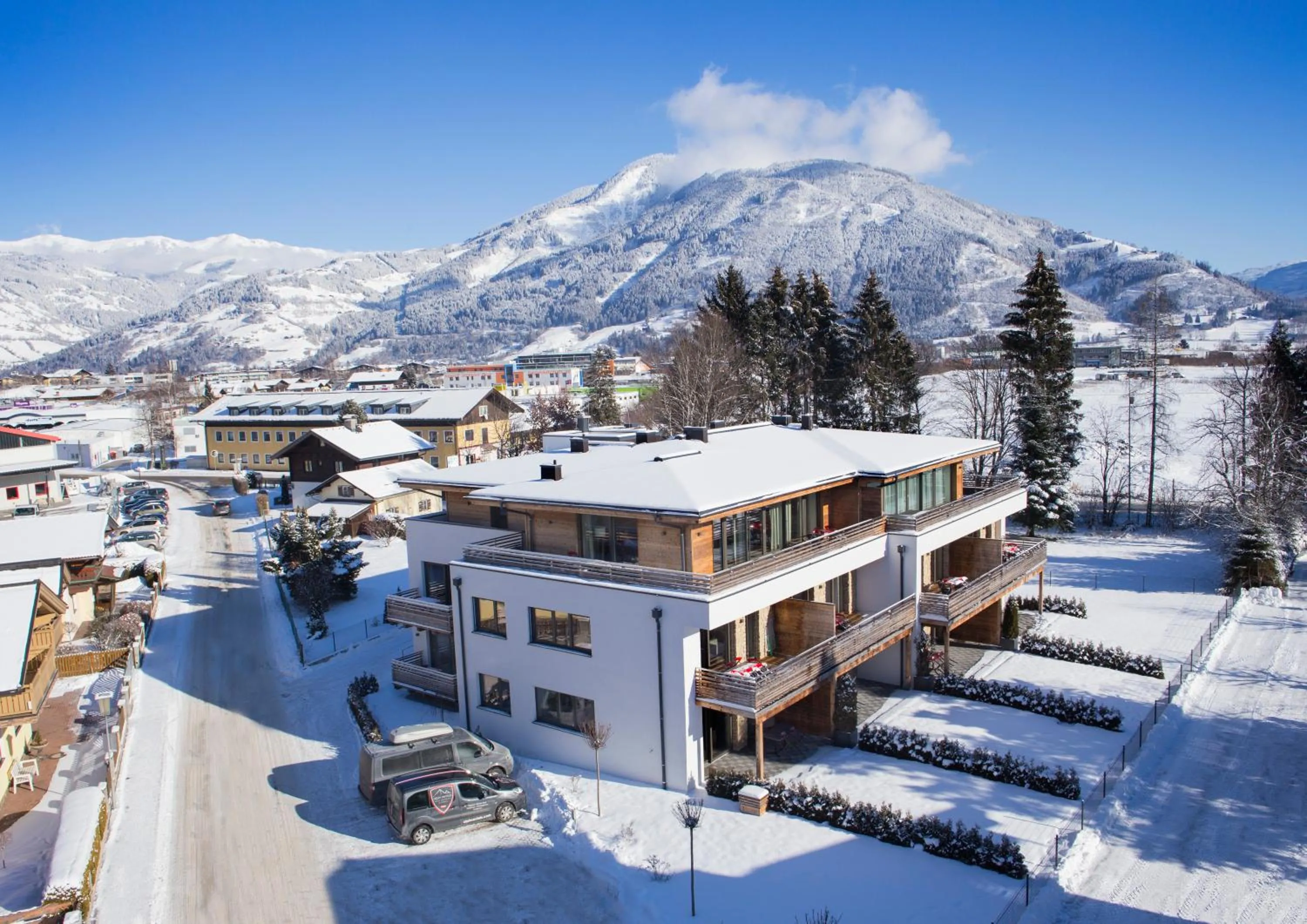 Property building in Ski & Golf Suites Zell am See by Alpin Rentals