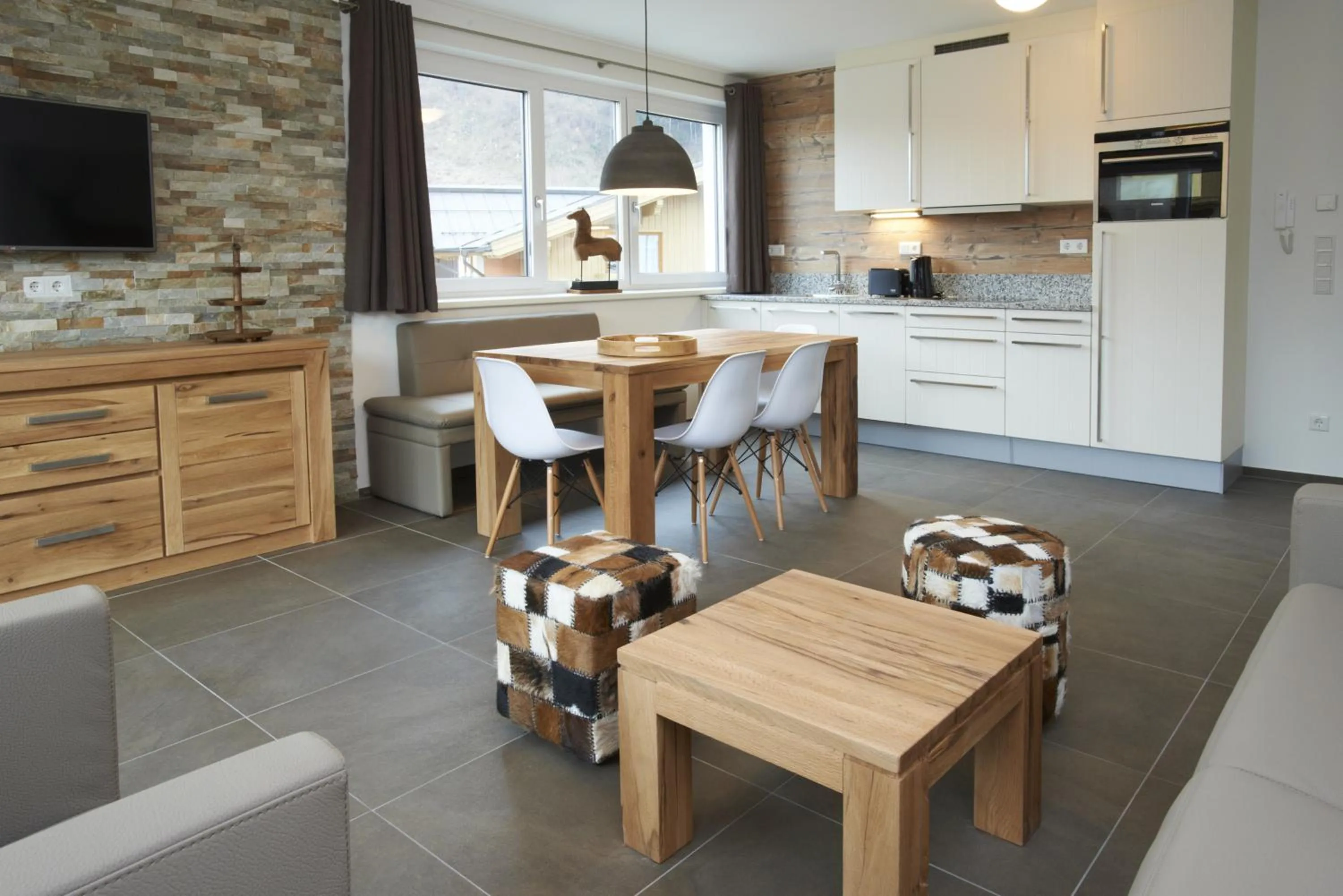 Kitchen or kitchenette in Ski & Golf Suites Zell am See by Alpin Rentals