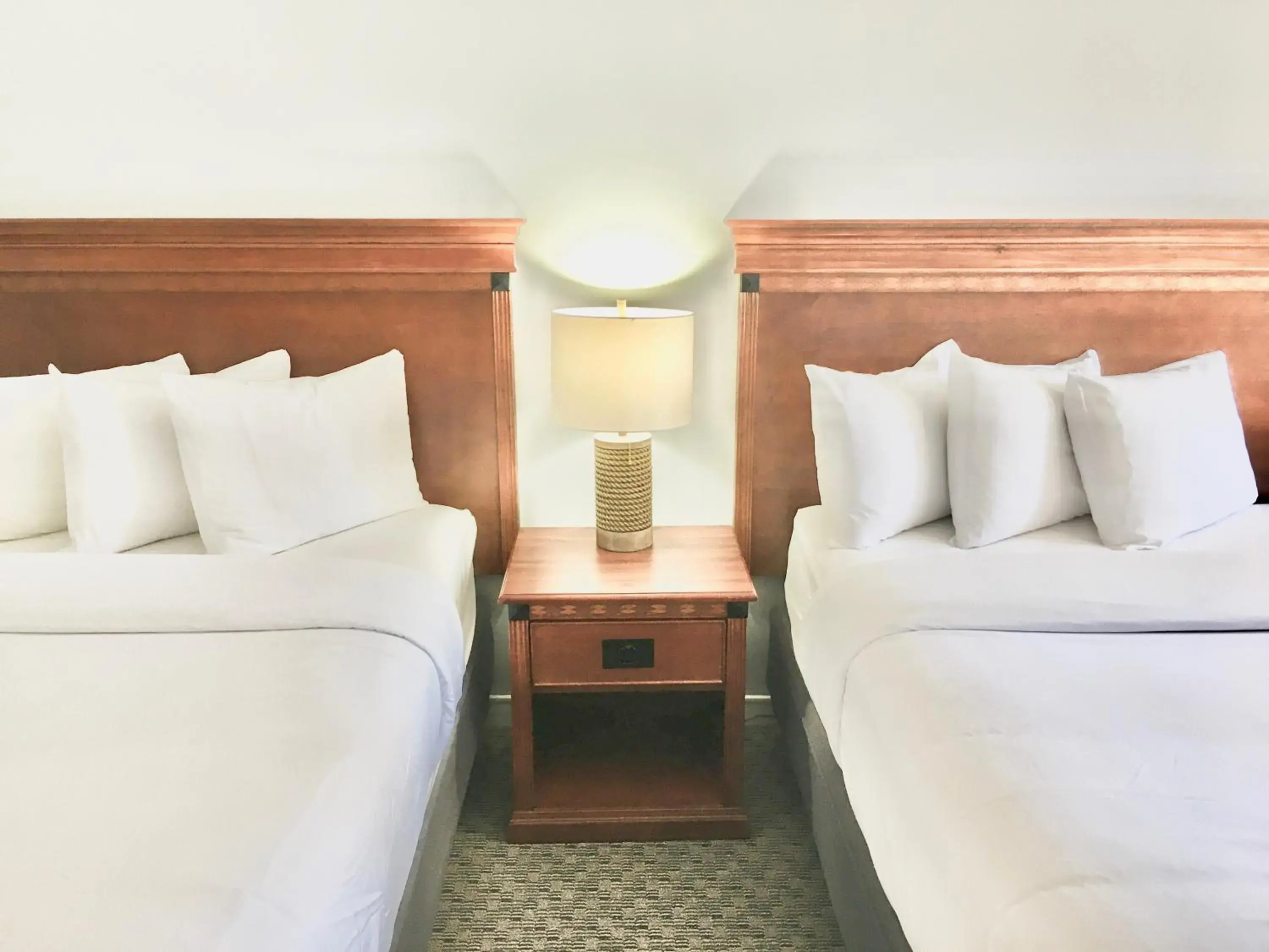 Double Room with Two Double Beds in Empire Lakeshore Inn Double Room with Two Double Beds in Empire Lakeshore Inn