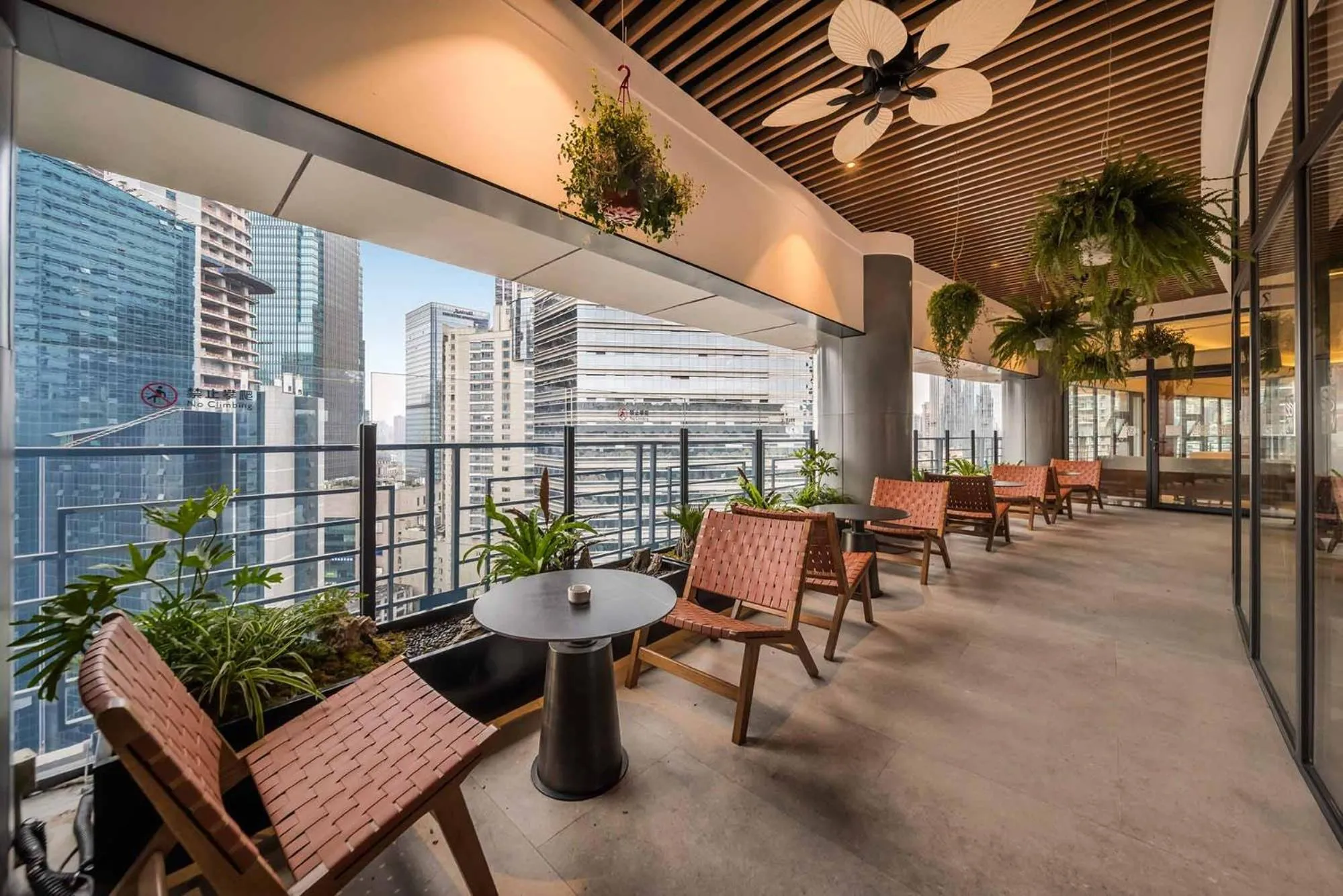 Balcony/Terrace in SSAW Boutique Hotel Chongqing Jiefangbei