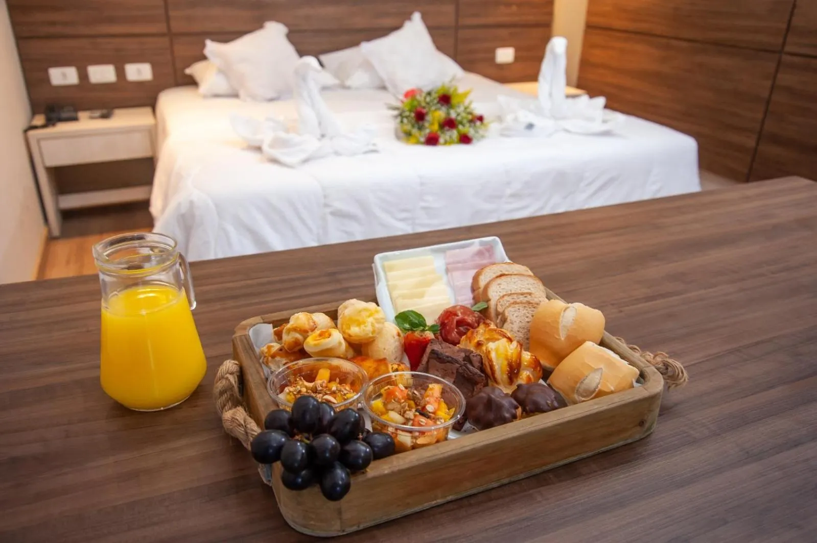 Bedroom, Bed in London Hotel Londrina