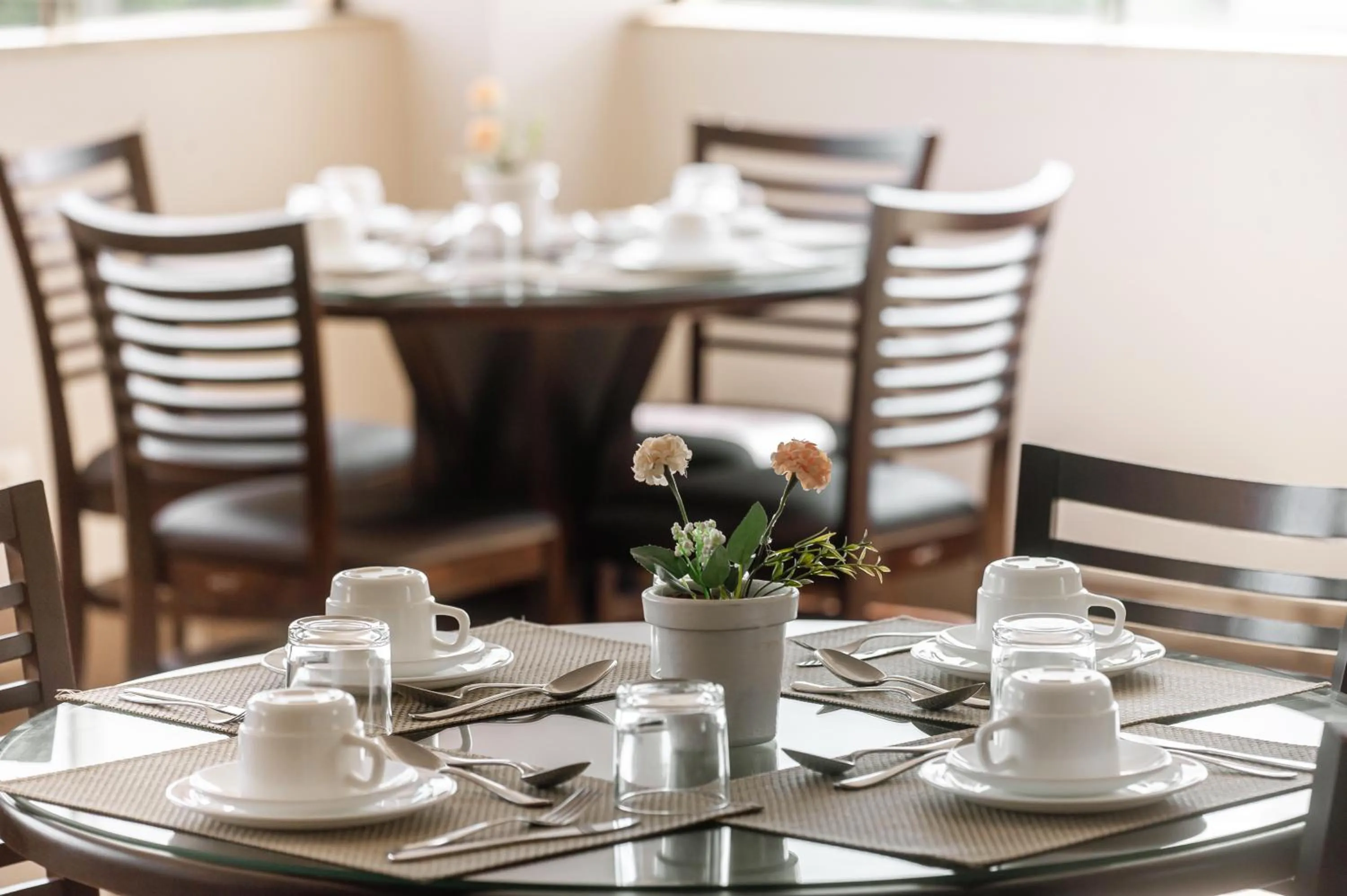 Restaurant/places to eat in London Hotel Londrina