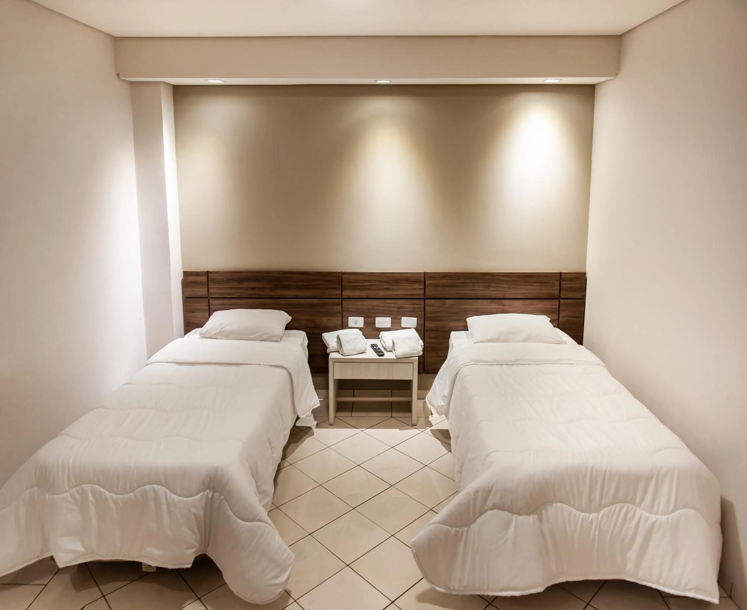 Bedroom, Bed in London Hotel Londrina