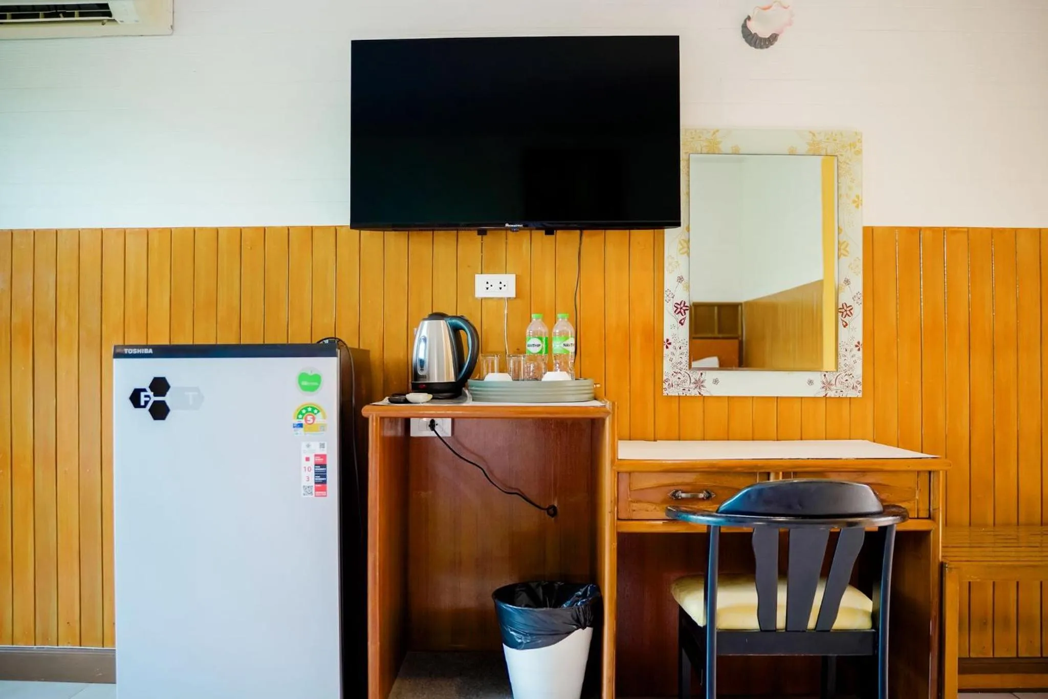 Coffee/tea facilities in Luna Hut Resort