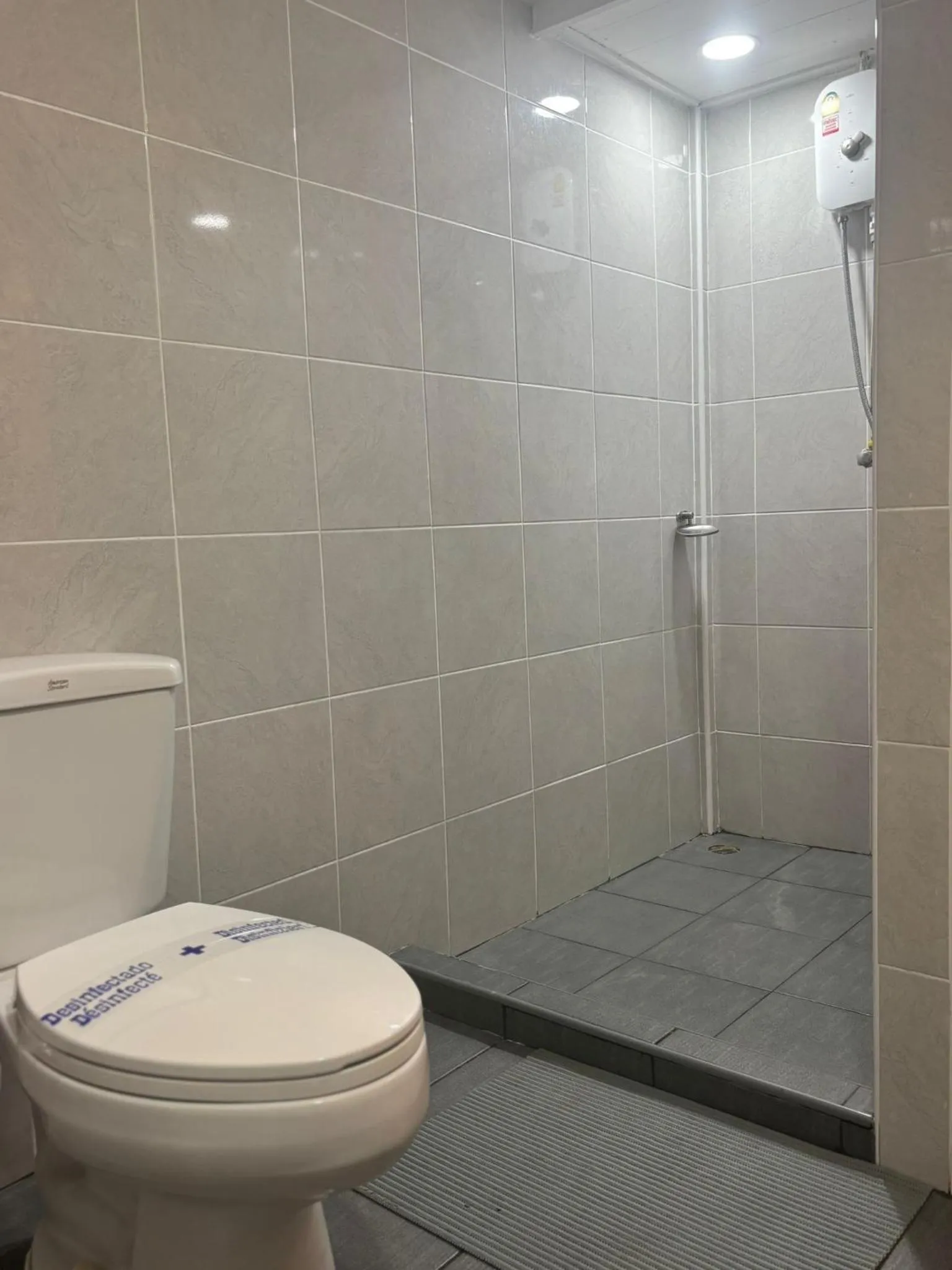 Bathroom in Luna Hut Resort