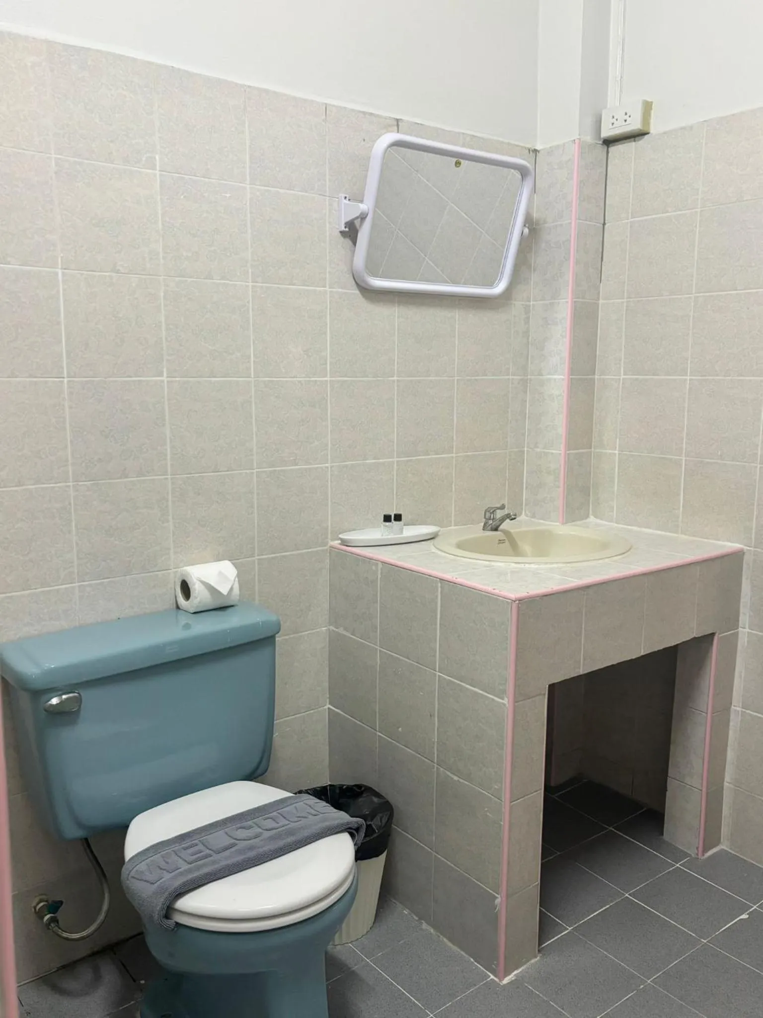 Bathroom in Luna Hut Resort