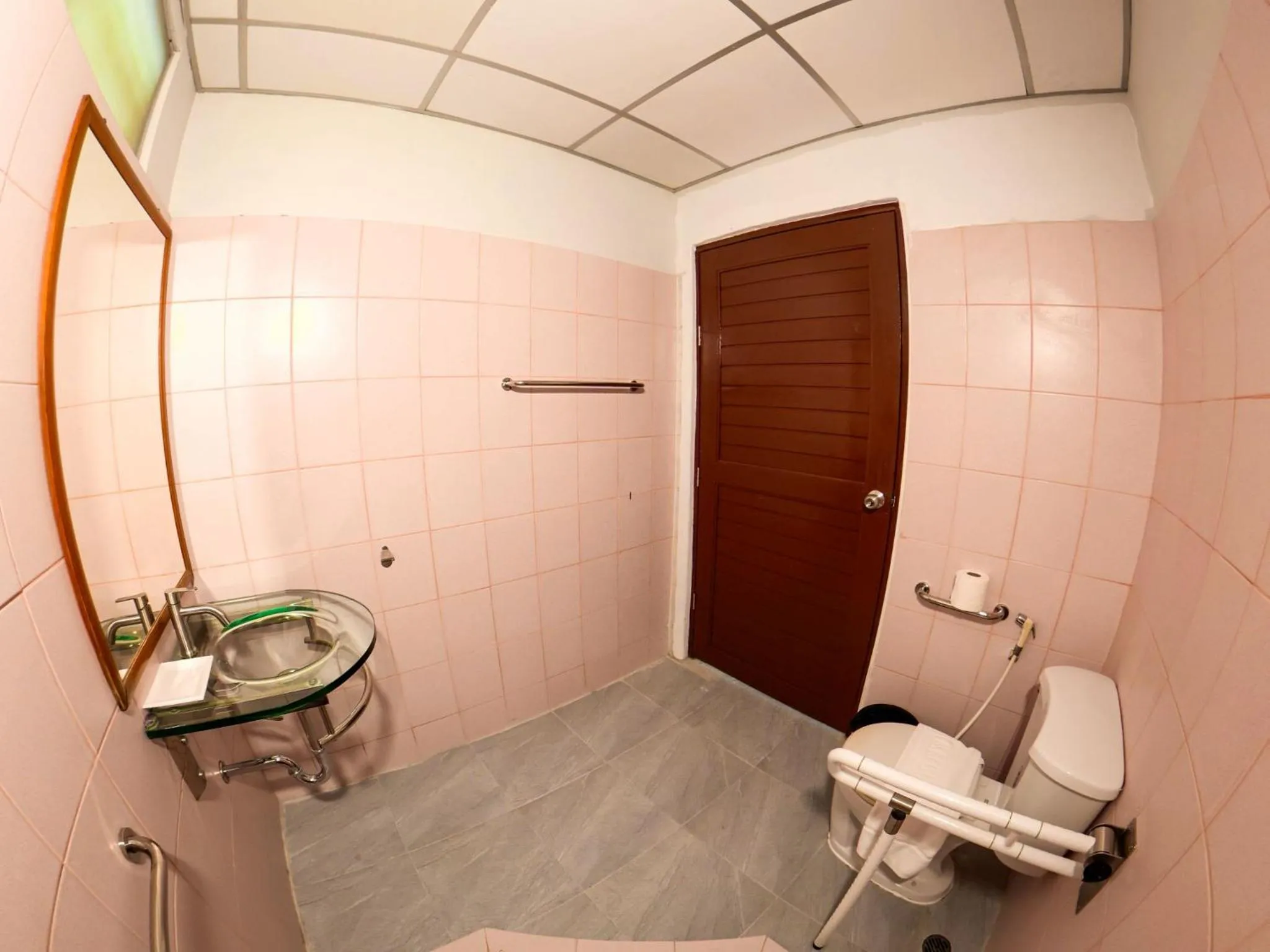 Bathroom in Luna Hut Resort