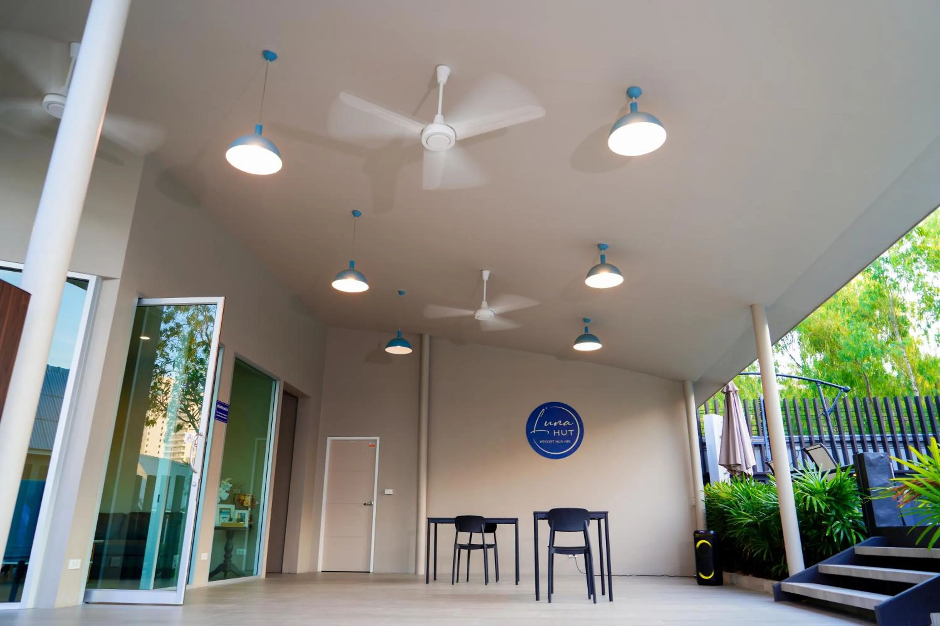 Facade/entrance in Luna Hut Resort