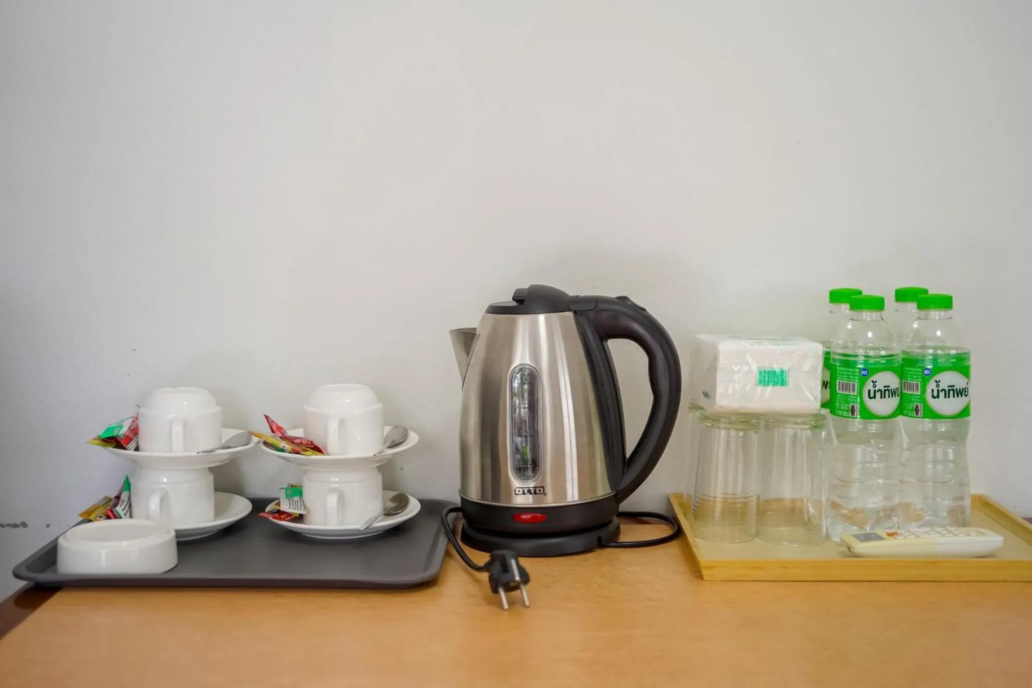 Coffee/tea facilities in Luna Hut Resort