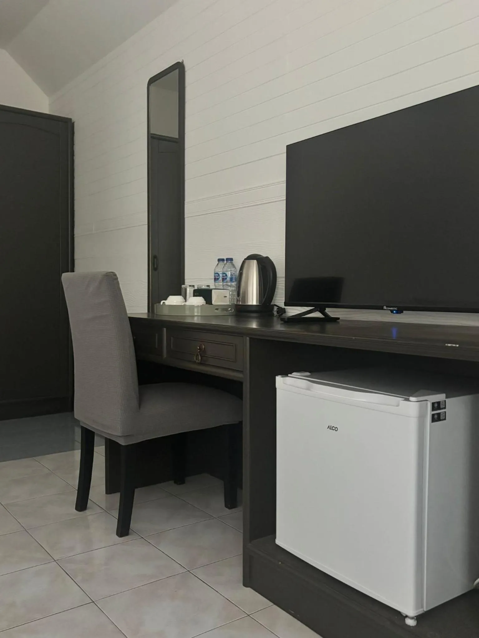 Coffee/tea facilities in Luna Hut Resort