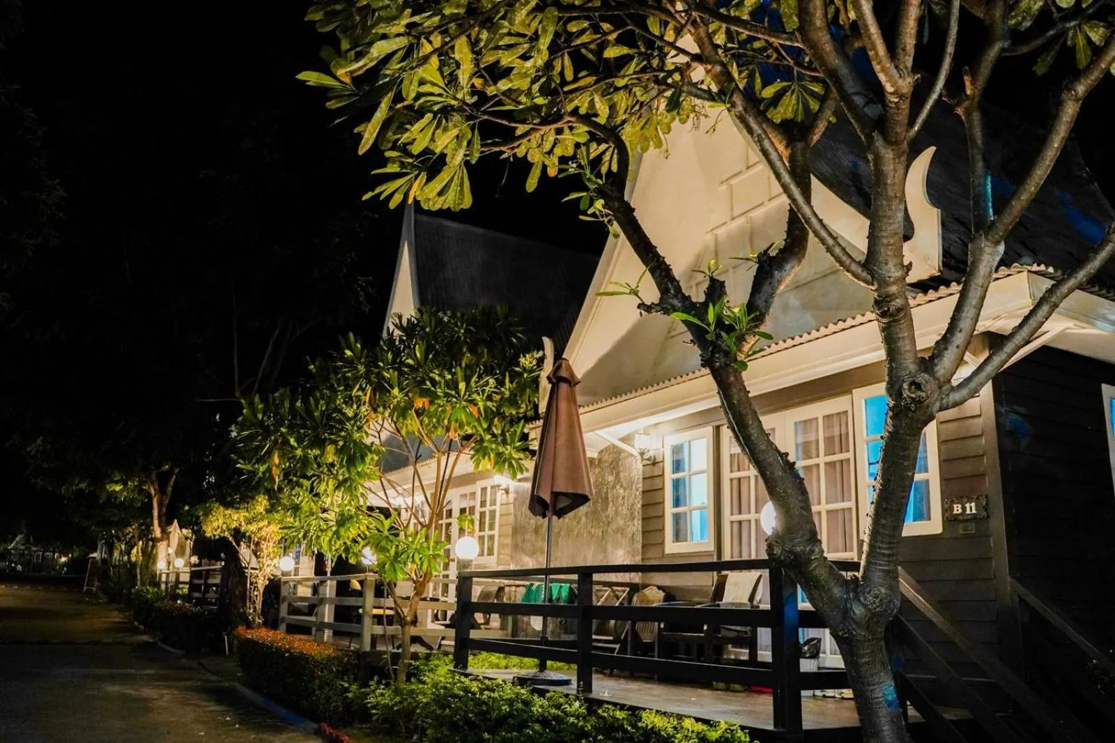 Garden view in Luna Hut Resort