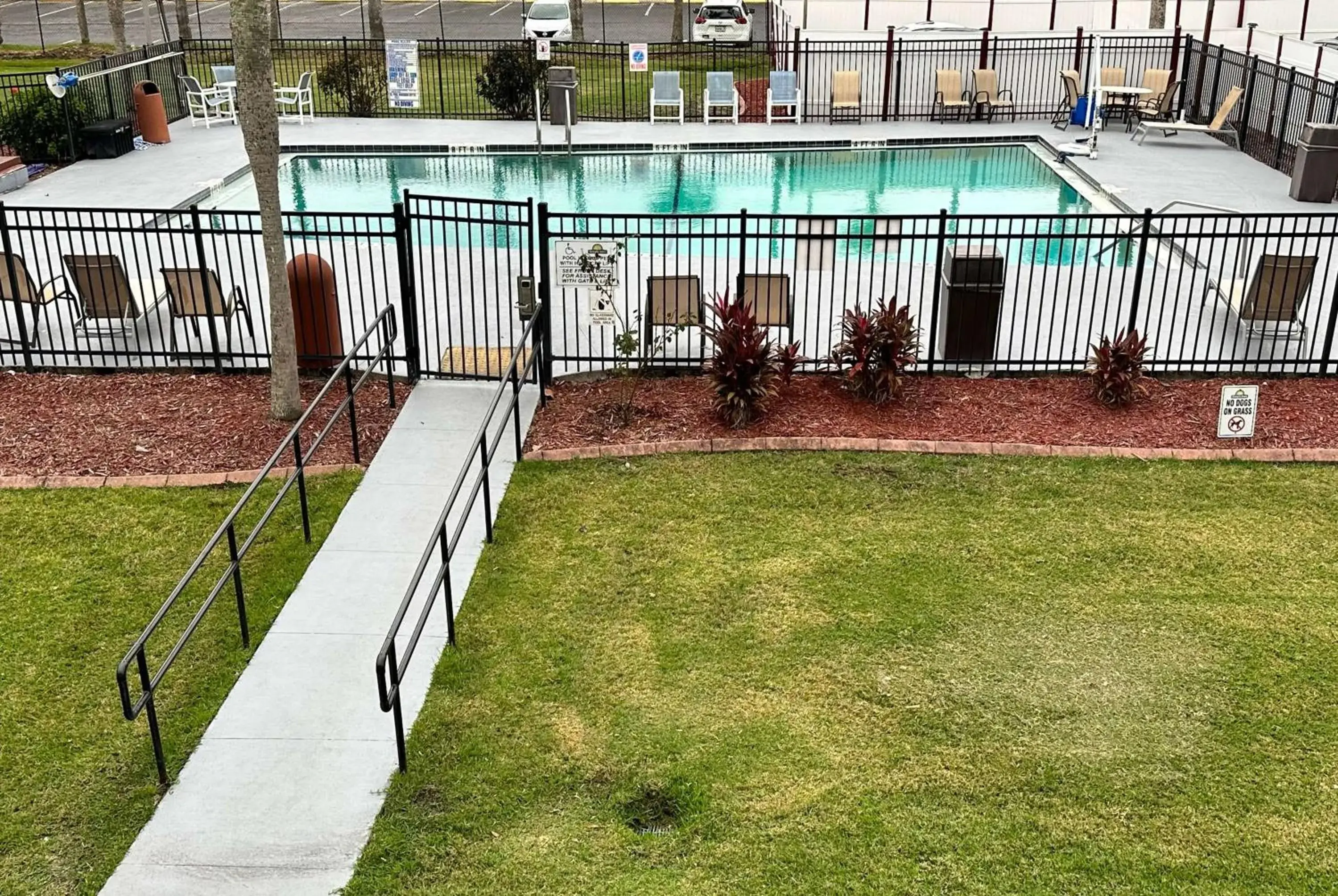 Pool view in Days Inn by Wyndham St Augustine I-95-Outlet Mall Pool view in Days Inn by Wyndham St Augustine I-95-Outlet Mall