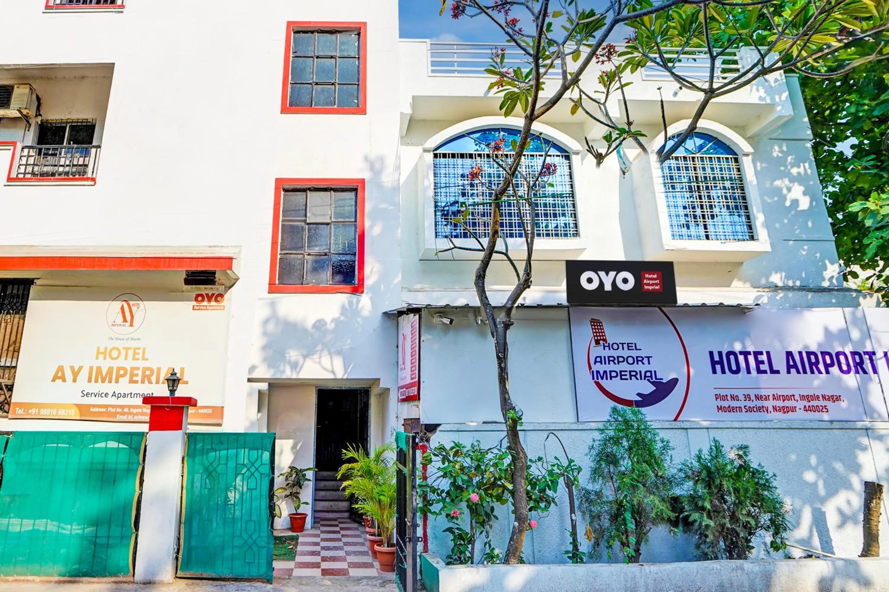 Facade/entrance in Hotel O Airport Imperial