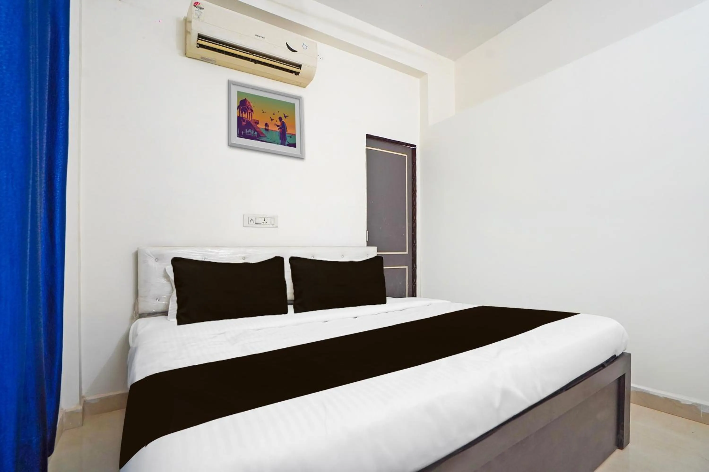 Bedroom, Bed in Hotel O Airport Imperial