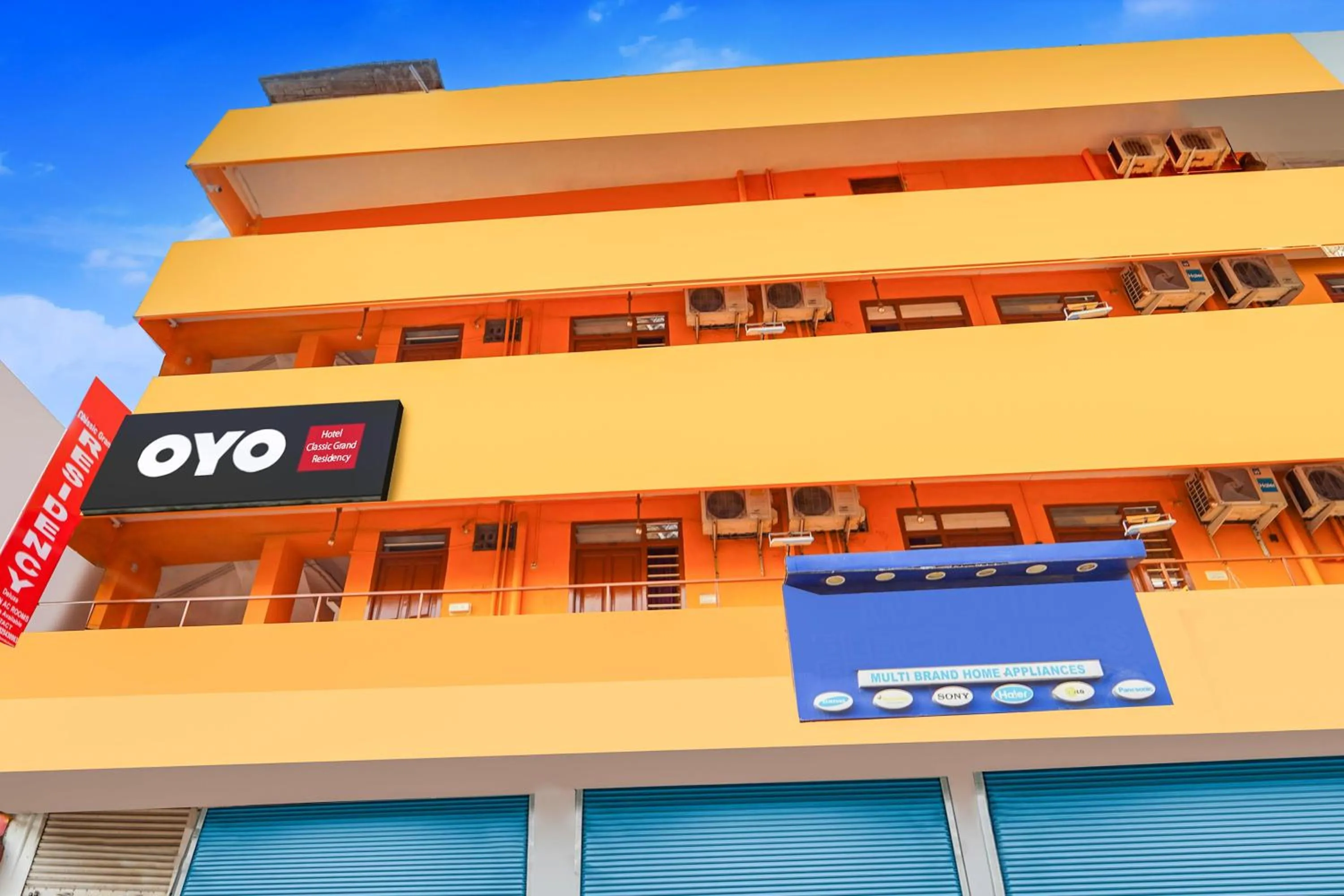 Facade/entrance in Hotel O Classic Grand Residency