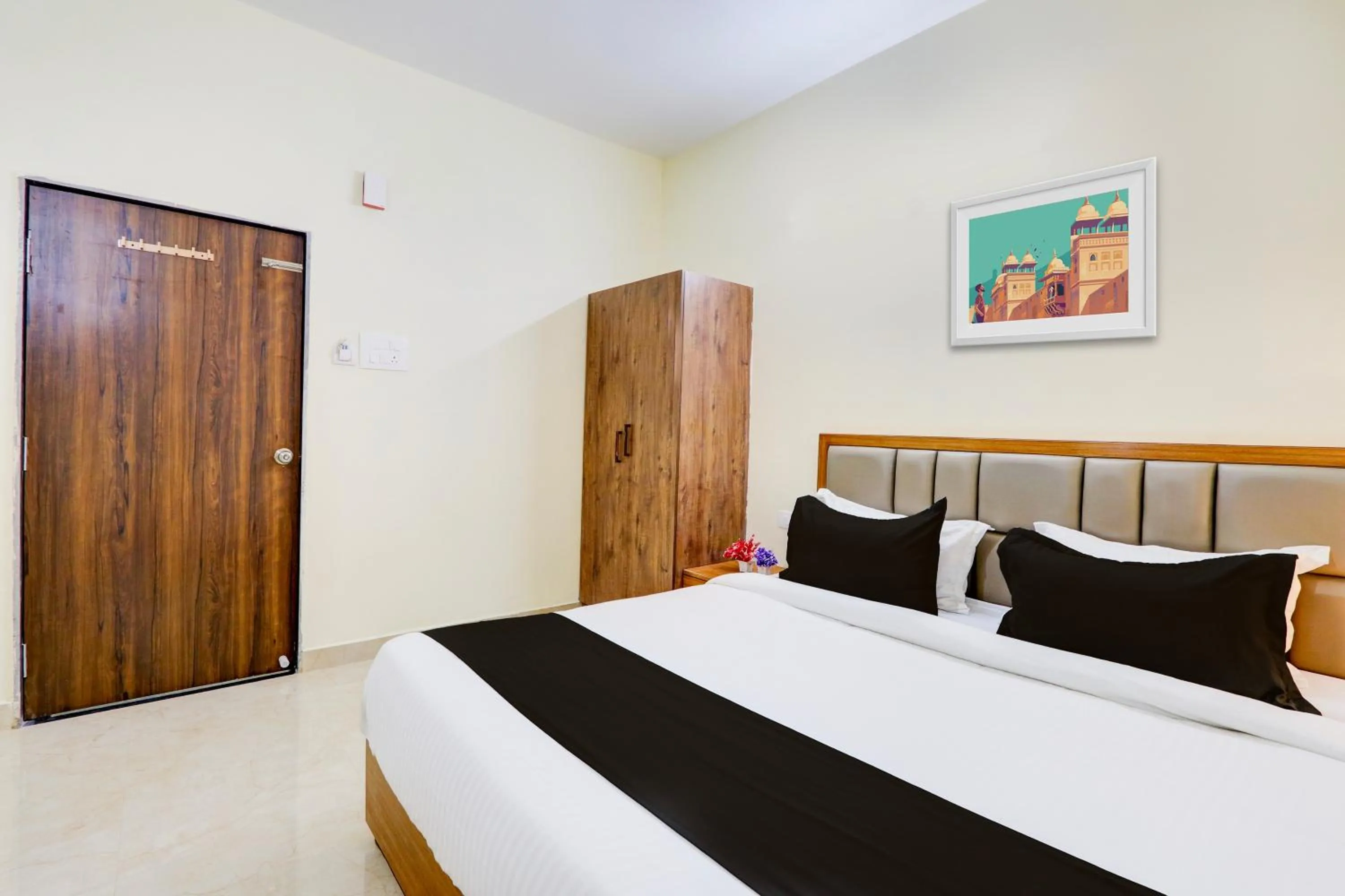 Bedroom, Bed in Super Townhouse Nirvana Elite