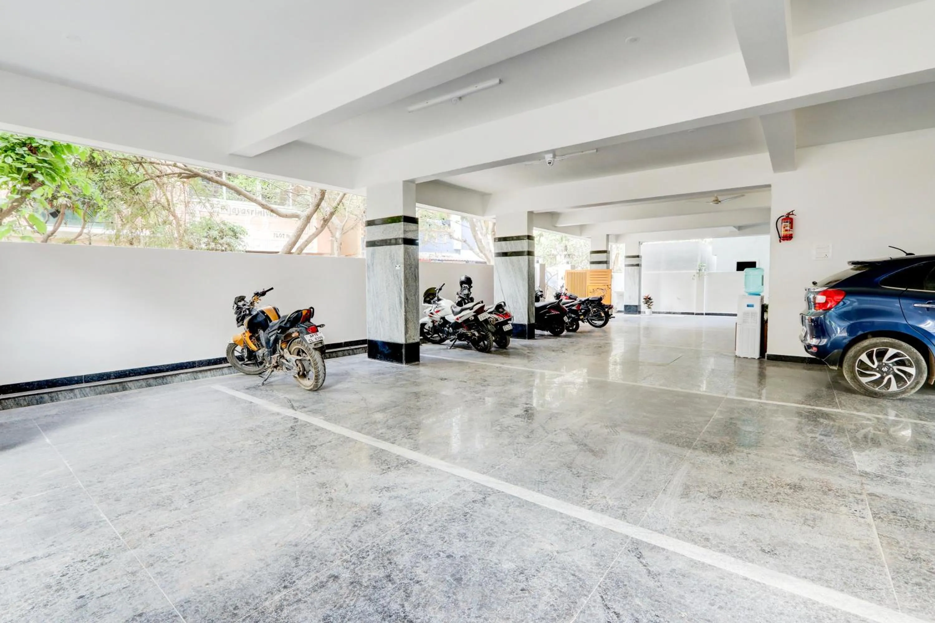 Lobby or reception in Super Townhouse Nirvana Elite