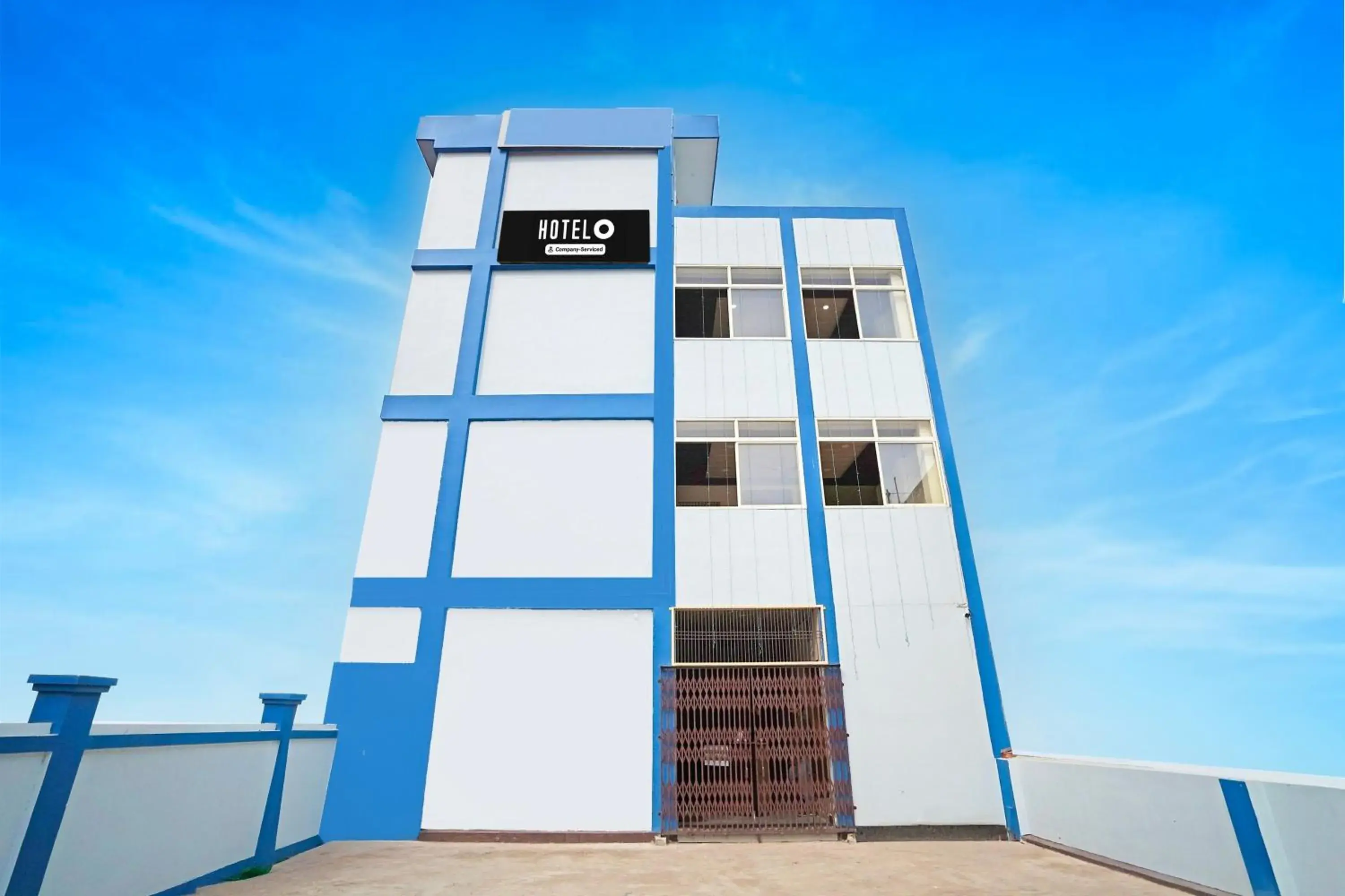 Facade/entrance in Super Hotel O Varanasi Banaras Junction Formerly Girija Palace Facade/entrance in Super Hotel O Varanasi Banaras Junction Formerly Girija Palace