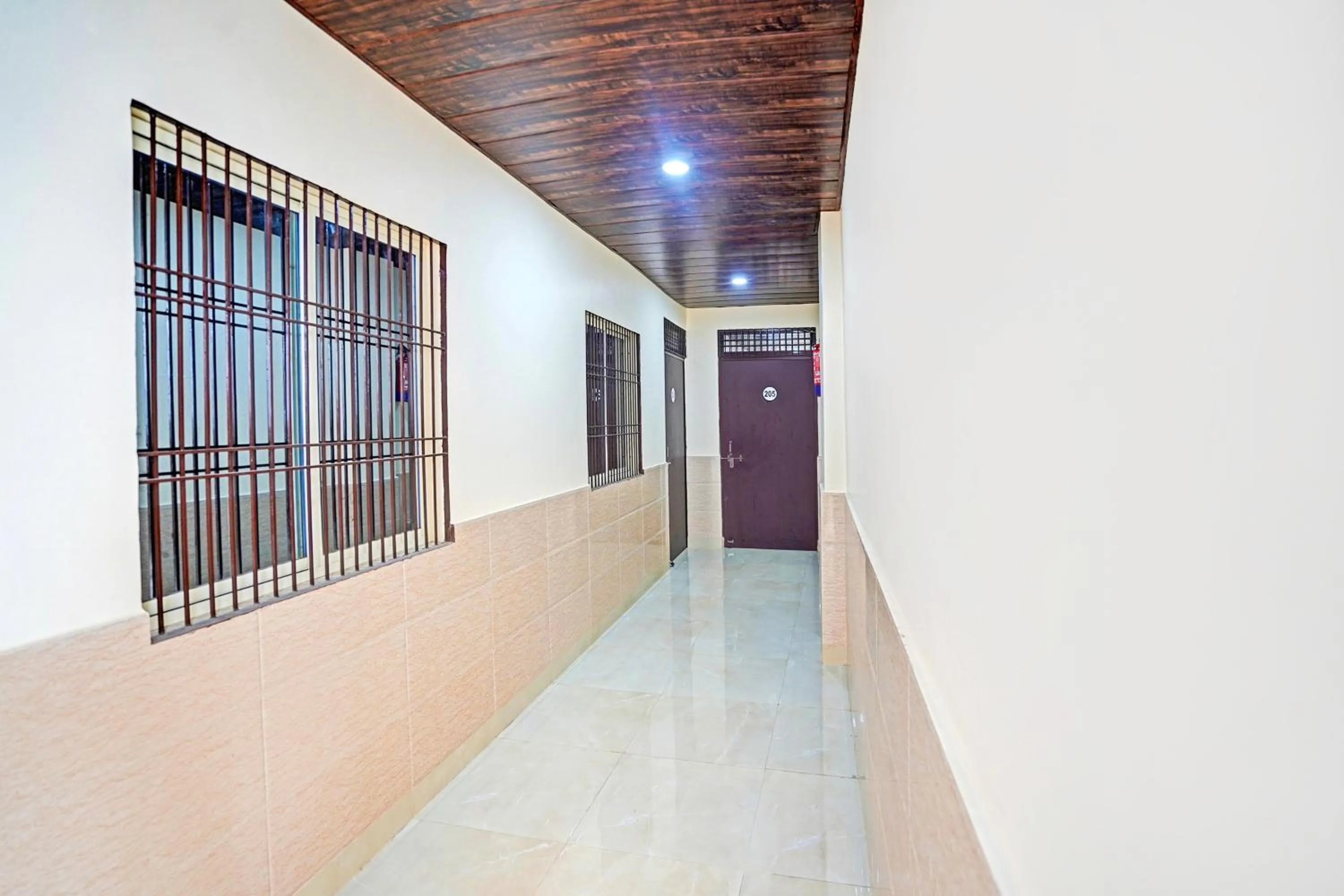 Lobby or reception in Super Hotel O Varanasi Banaras Junction Formerly Girija Palace