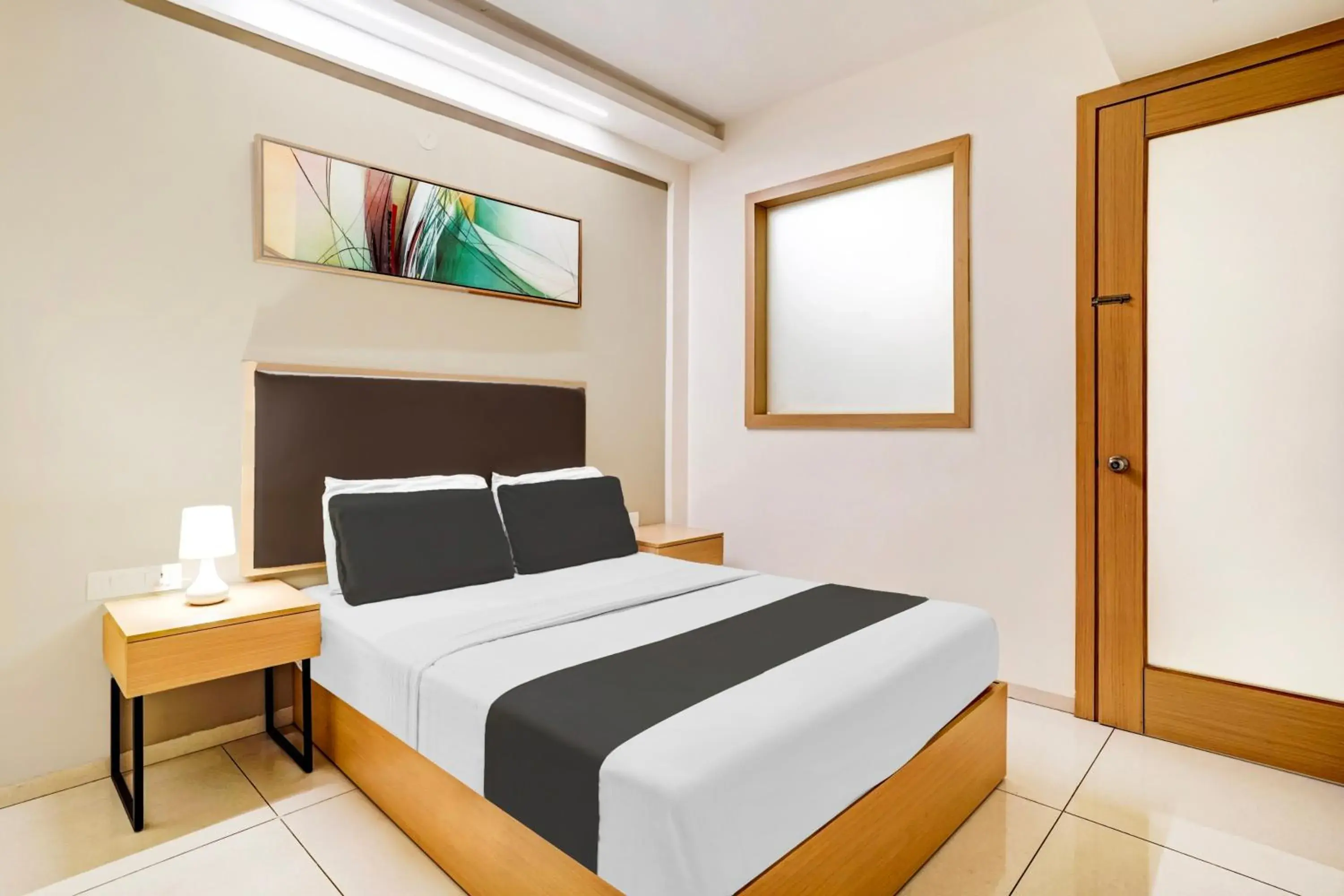 Bedroom, Bed in Super Collection O Metro Park Opposite Kalasipalya Bus stand Bedroom, Bed in Super Collection O Metro Park Opposite Kalasipalya Bus stand