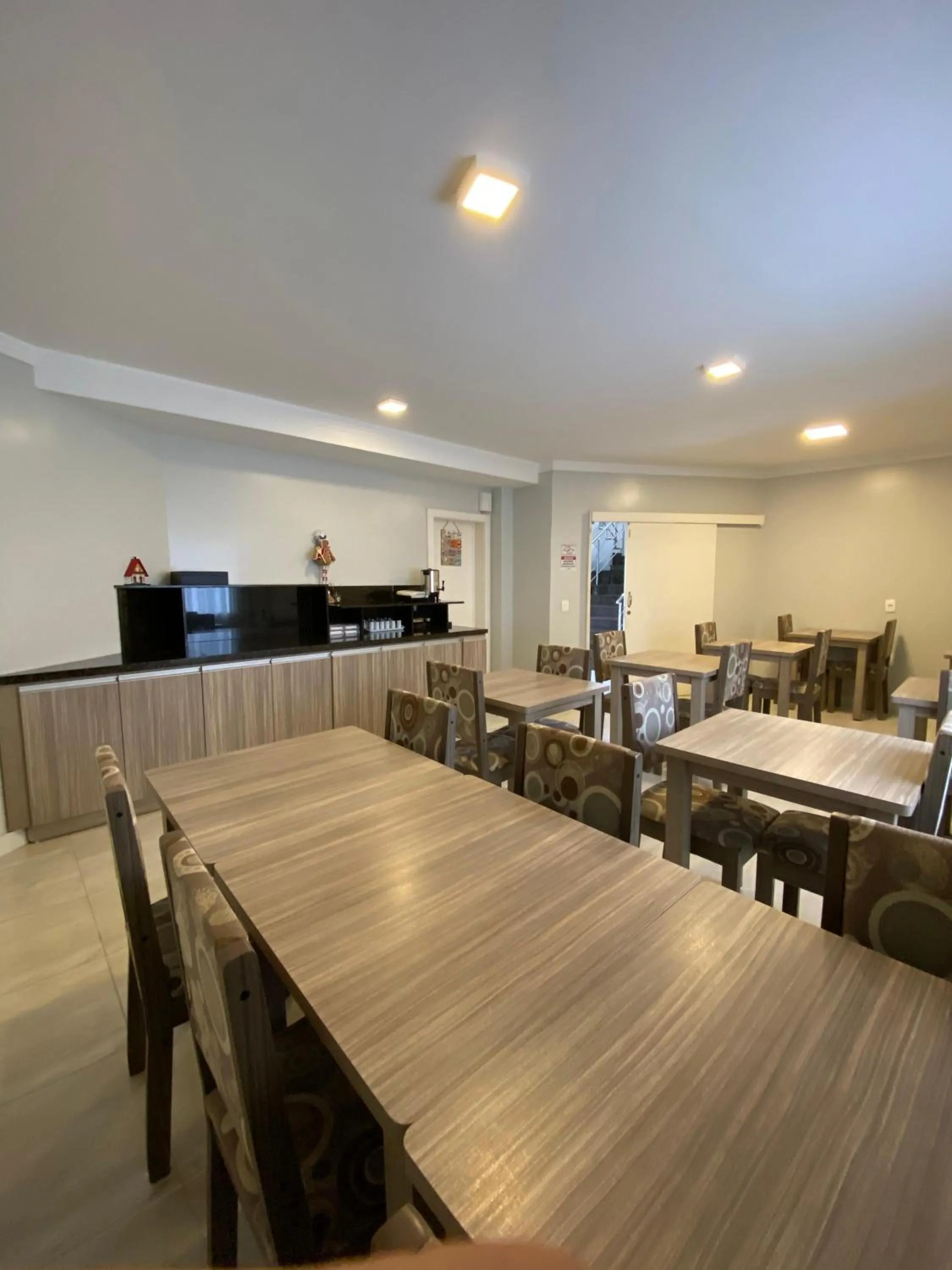 Restaurant/places to eat in North Hotel - Aeroporto