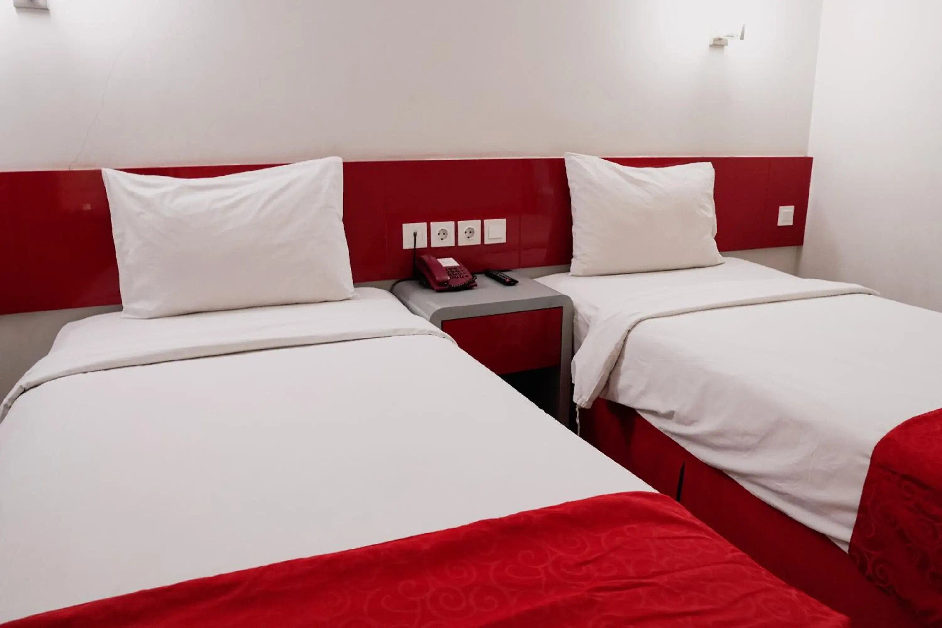 Standard Twin Room in Brothers Inn Solo Baru Standard Twin Room in Brothers Inn Solo Baru