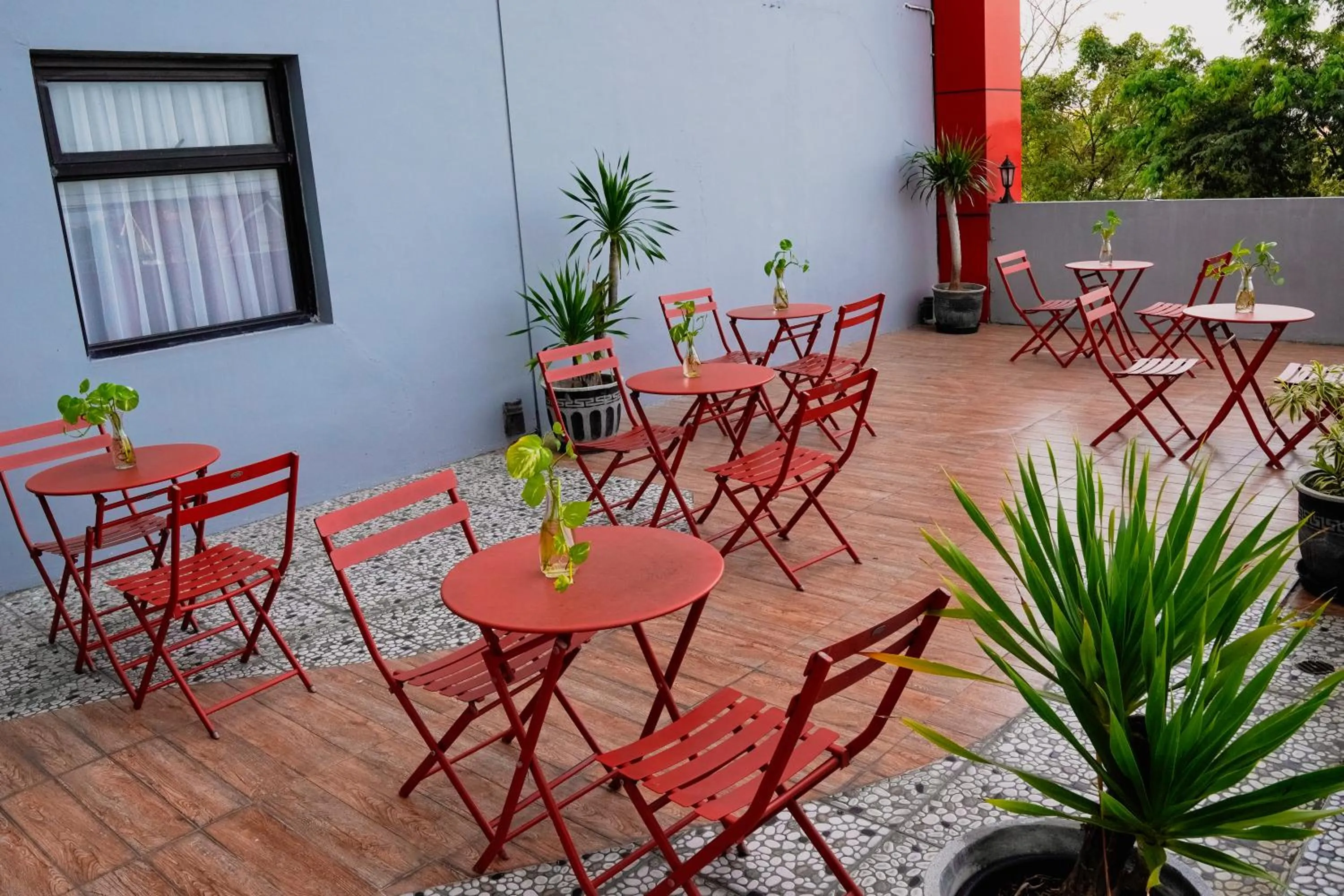 Brothers Inn Solo Baru