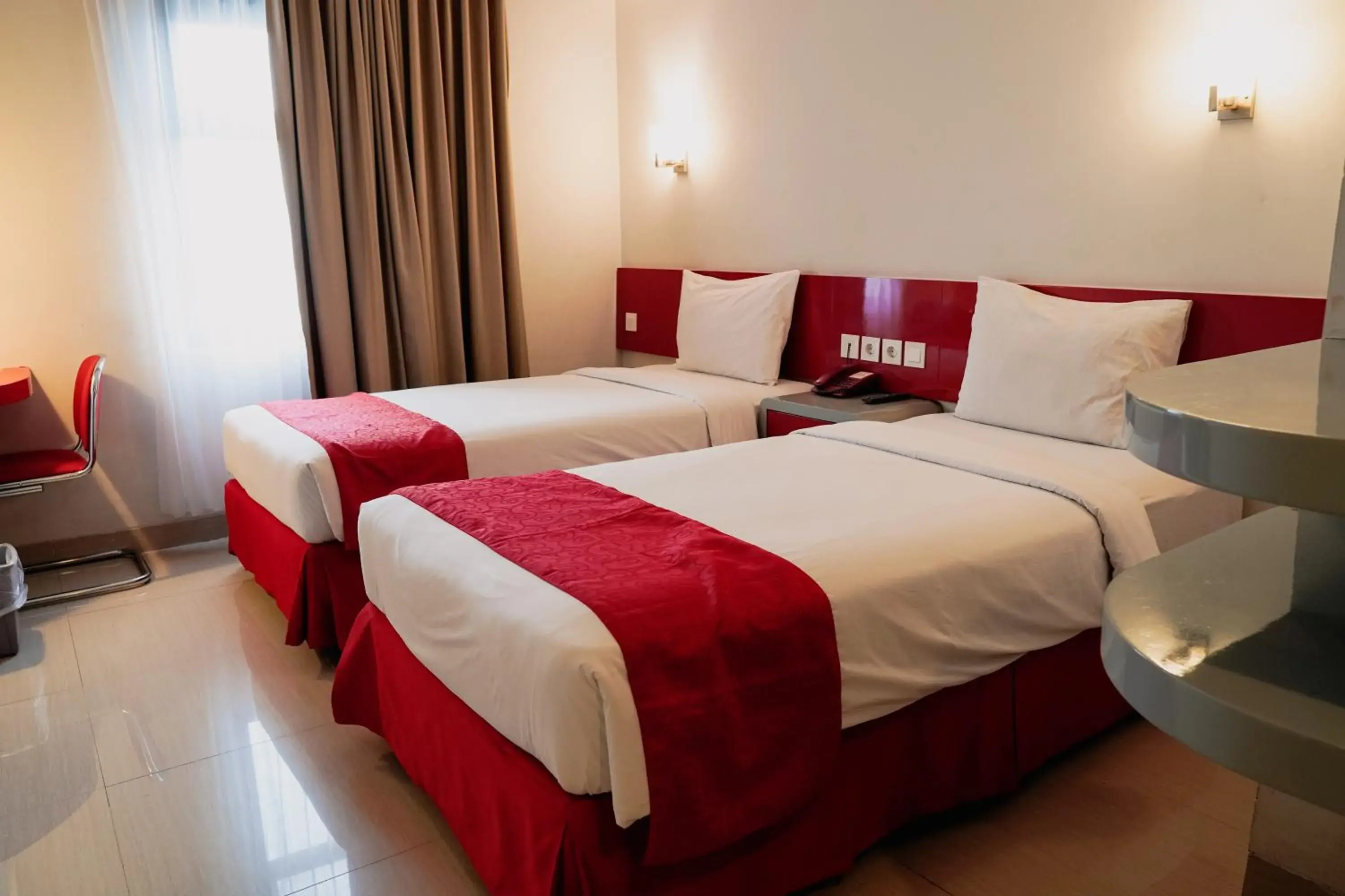 Standard Twin Room in Brothers Inn Solo Baru Standard Twin Room in Brothers Inn Solo Baru