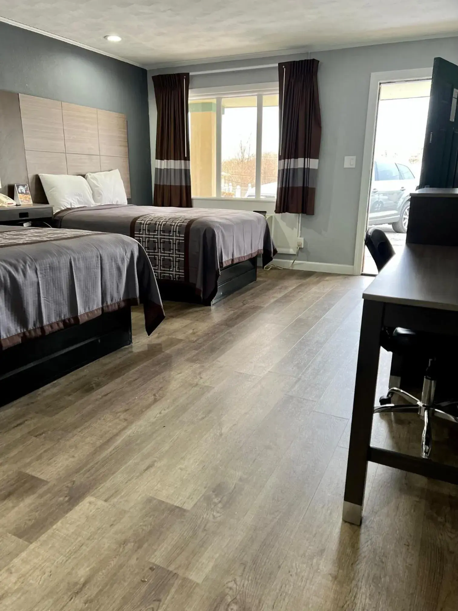 Double Room - Non-Smoking in Knights Inn Madison Heights Double Room - Non-Smoking in Knights Inn Madison Heights