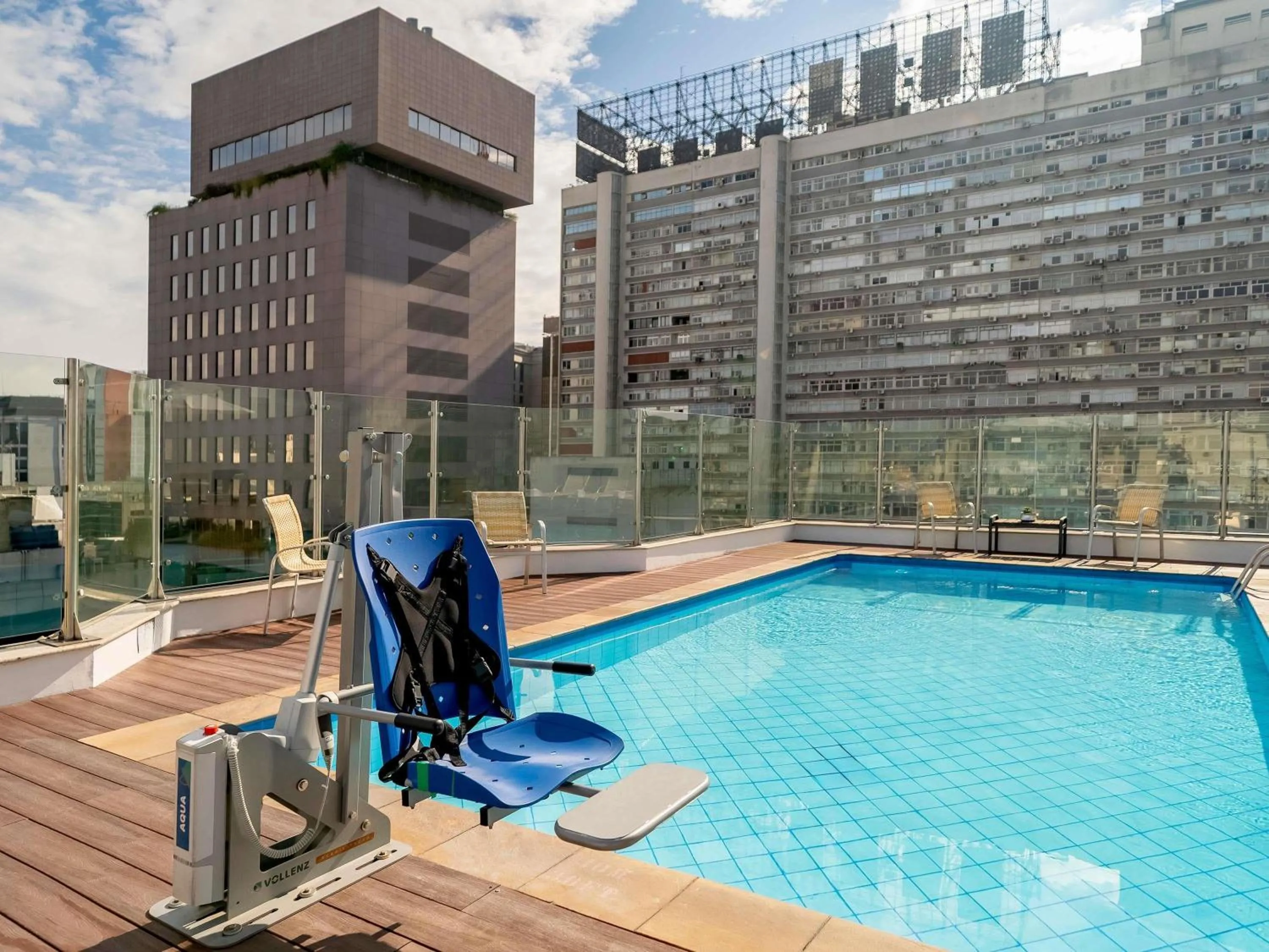 Pool view in Mercure Sao Paulo Alamedas