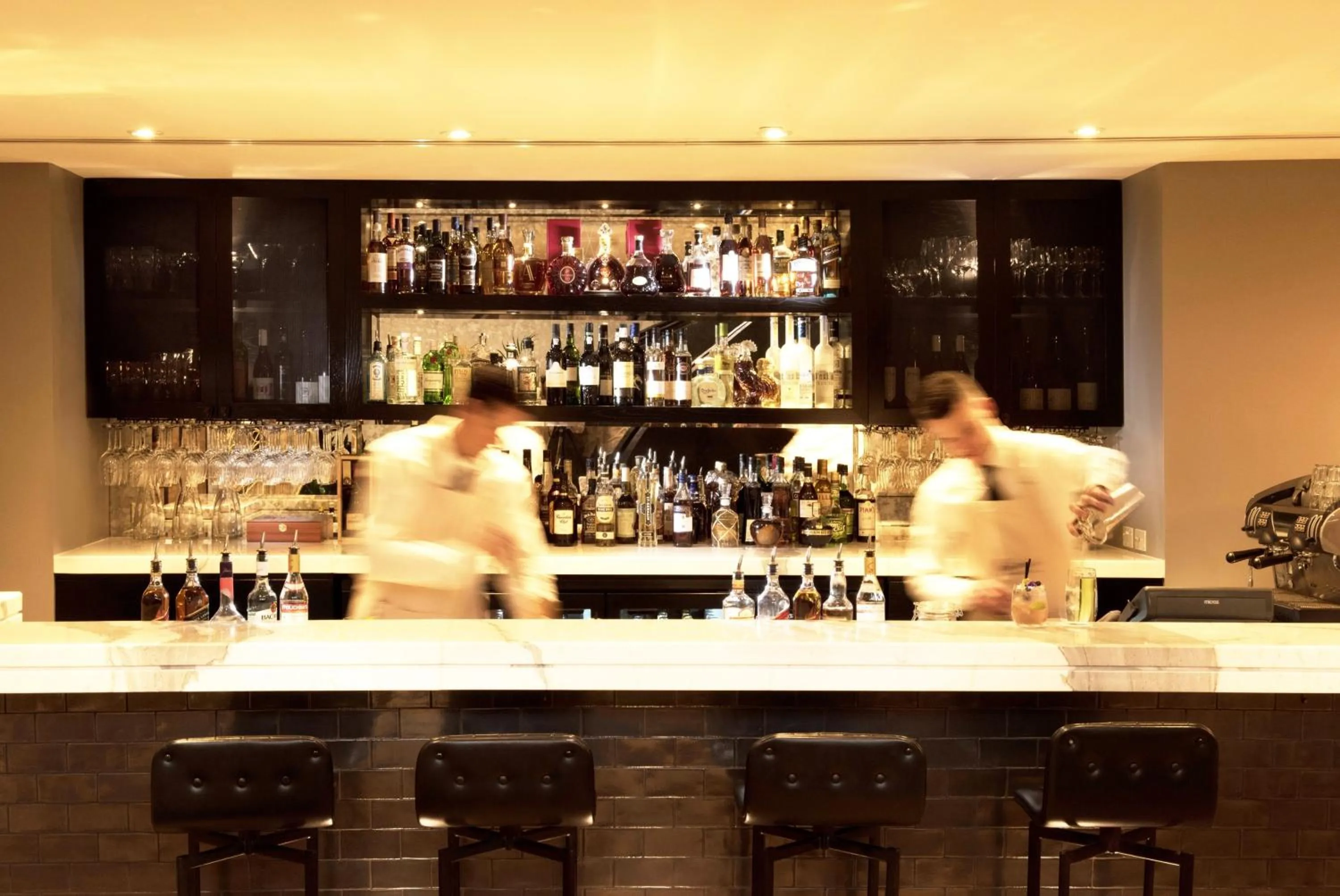 Restaurant/places to eat in Mayfair Hotel