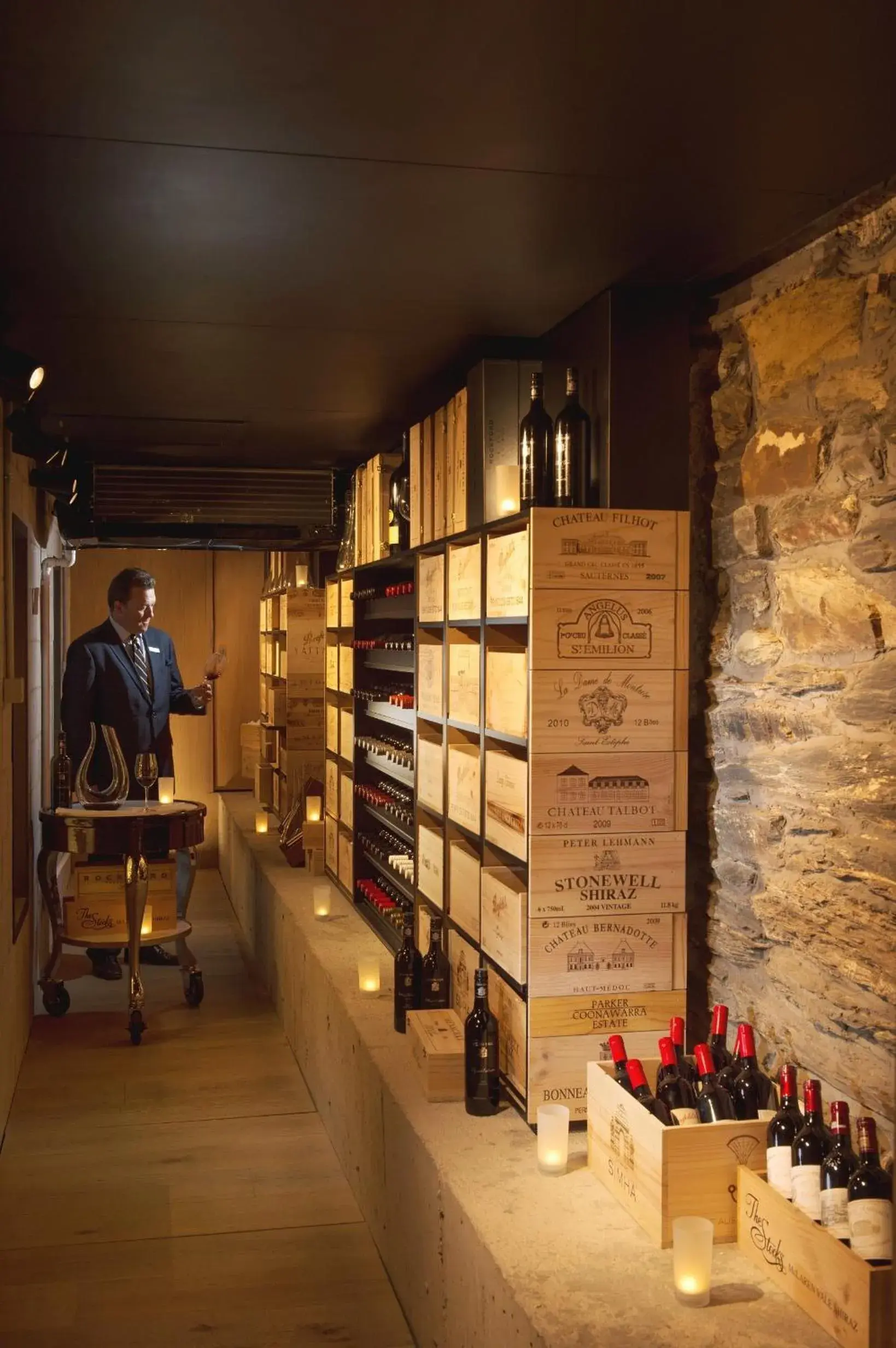 Restaurant/places to eat in Mayfair Hotel Restaurant/places to eat in Mayfair Hotel