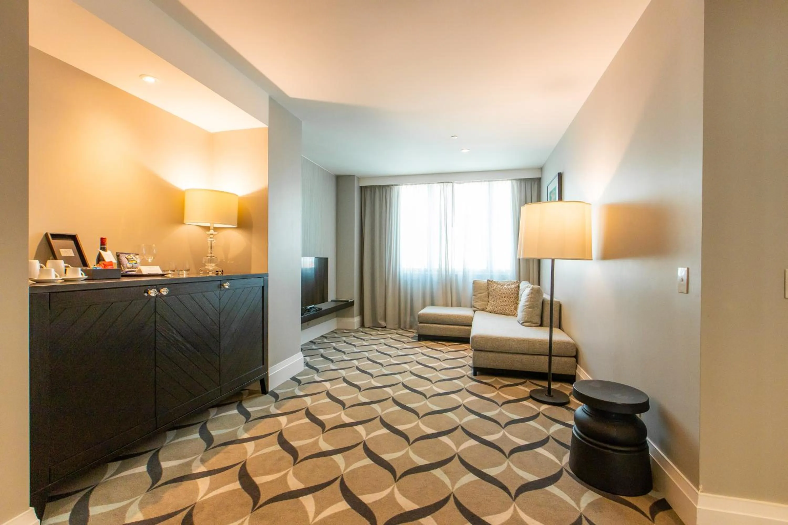 TV and multimedia, Bed in Mayfair Hotel