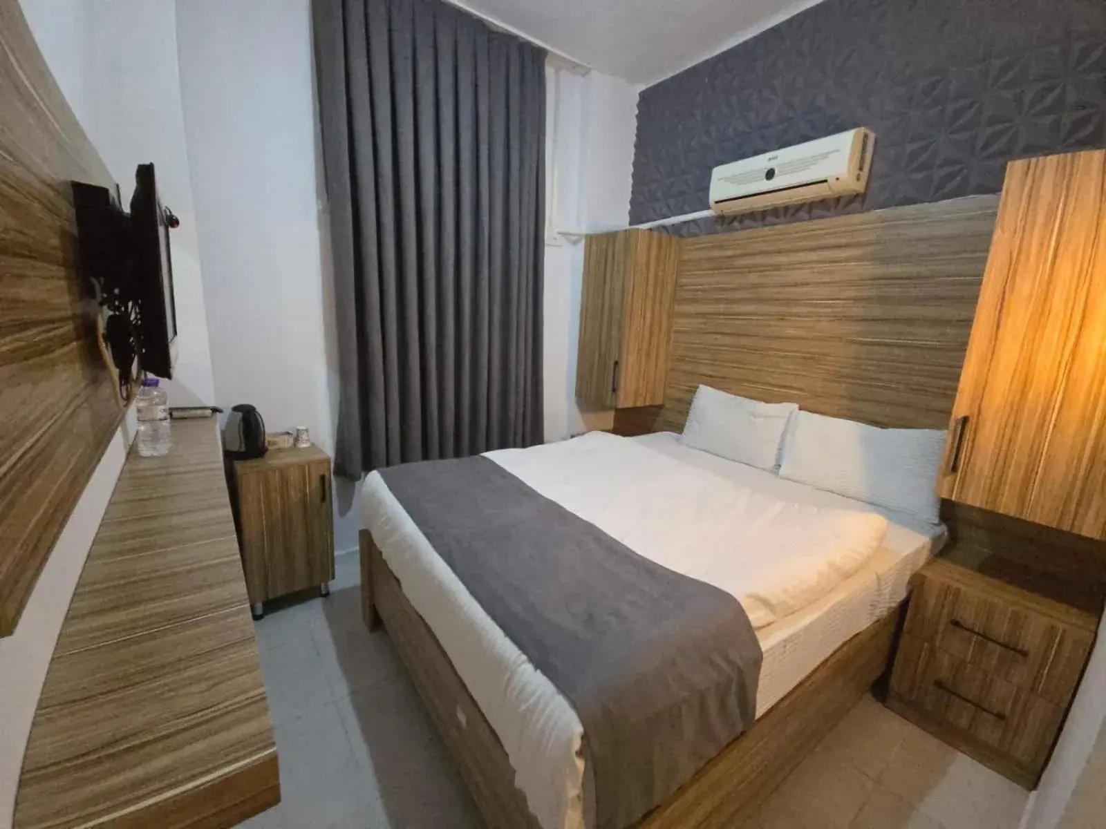 Bed in Royal Ezel Hotel Bed in Royal Ezel Hotel