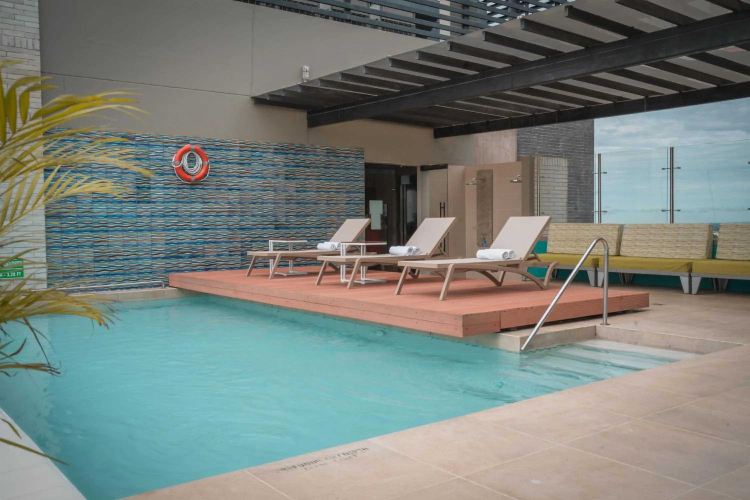 Swimming pool in Holiday Inn Express Yopal by IHG